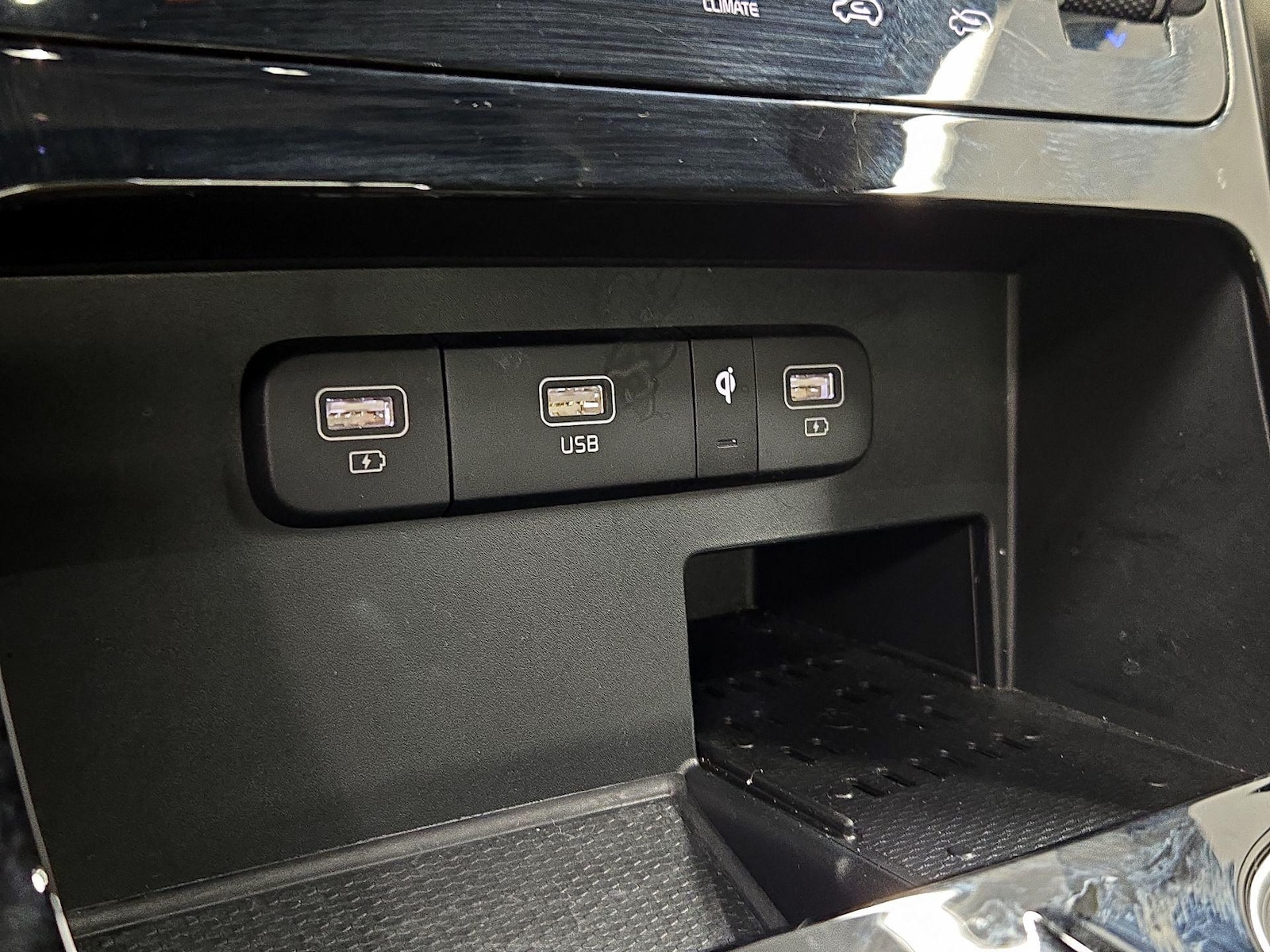 2024 Kia Carnival SX Prestige - Photo 20