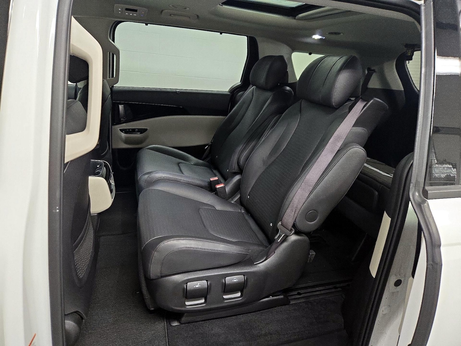 2024 Kia Carnival SX Prestige - Photo 22