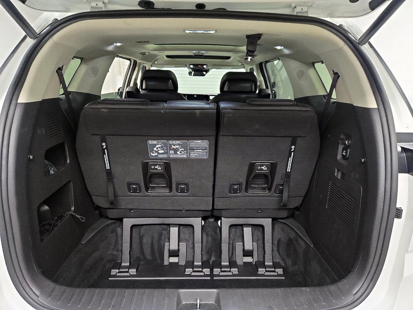 2024 Kia Carnival SX Prestige - Photo 24
