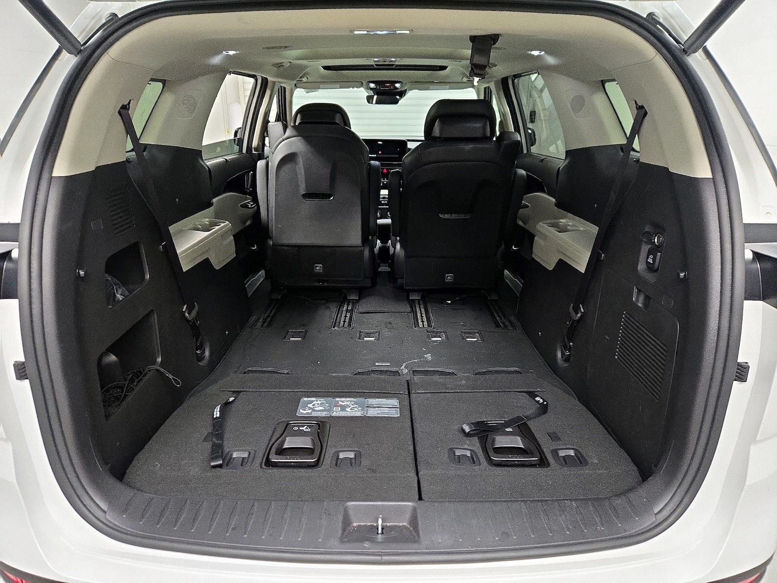 2024 Kia Carnival SX Prestige - Photo 25