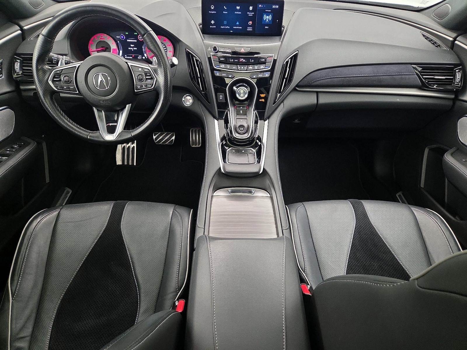 Apple CarPlay® & Android Auto™