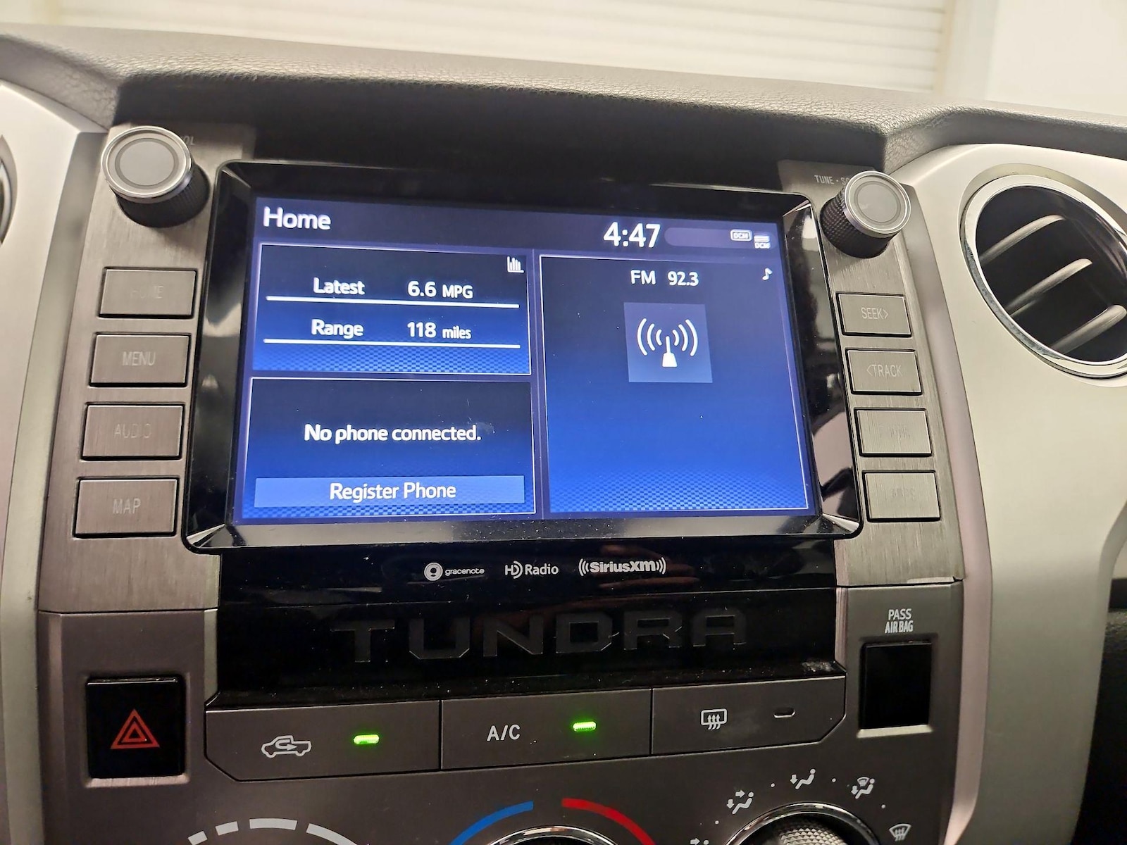 2020 Toyota Tundra SR5 - Photo 16