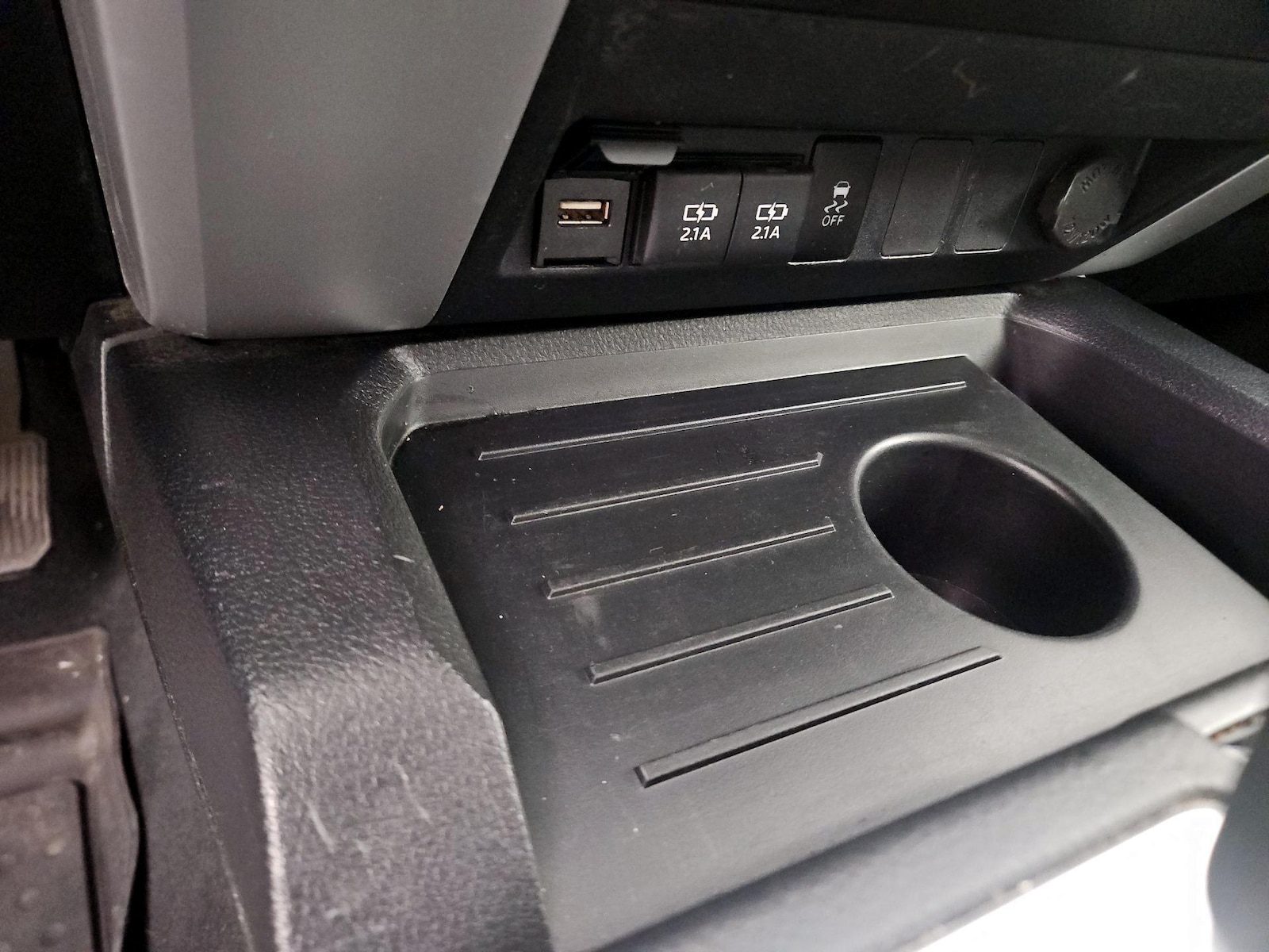 2020 Toyota Tundra SR5 - Photo 19