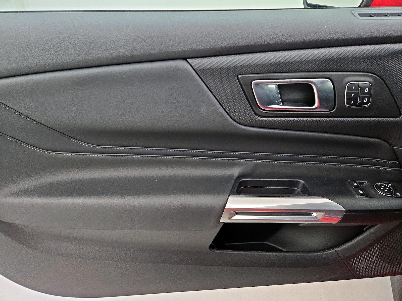 2025 Ford Mustang GT Premium - Photo 13