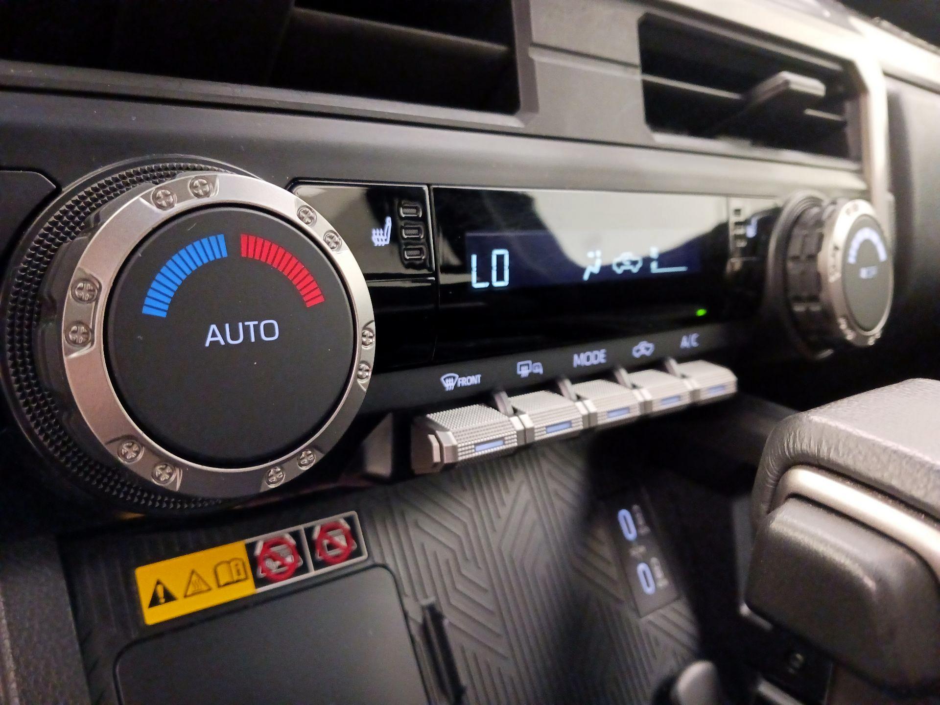 Thumbnail: 2024 Toyota Tacoma - 16
