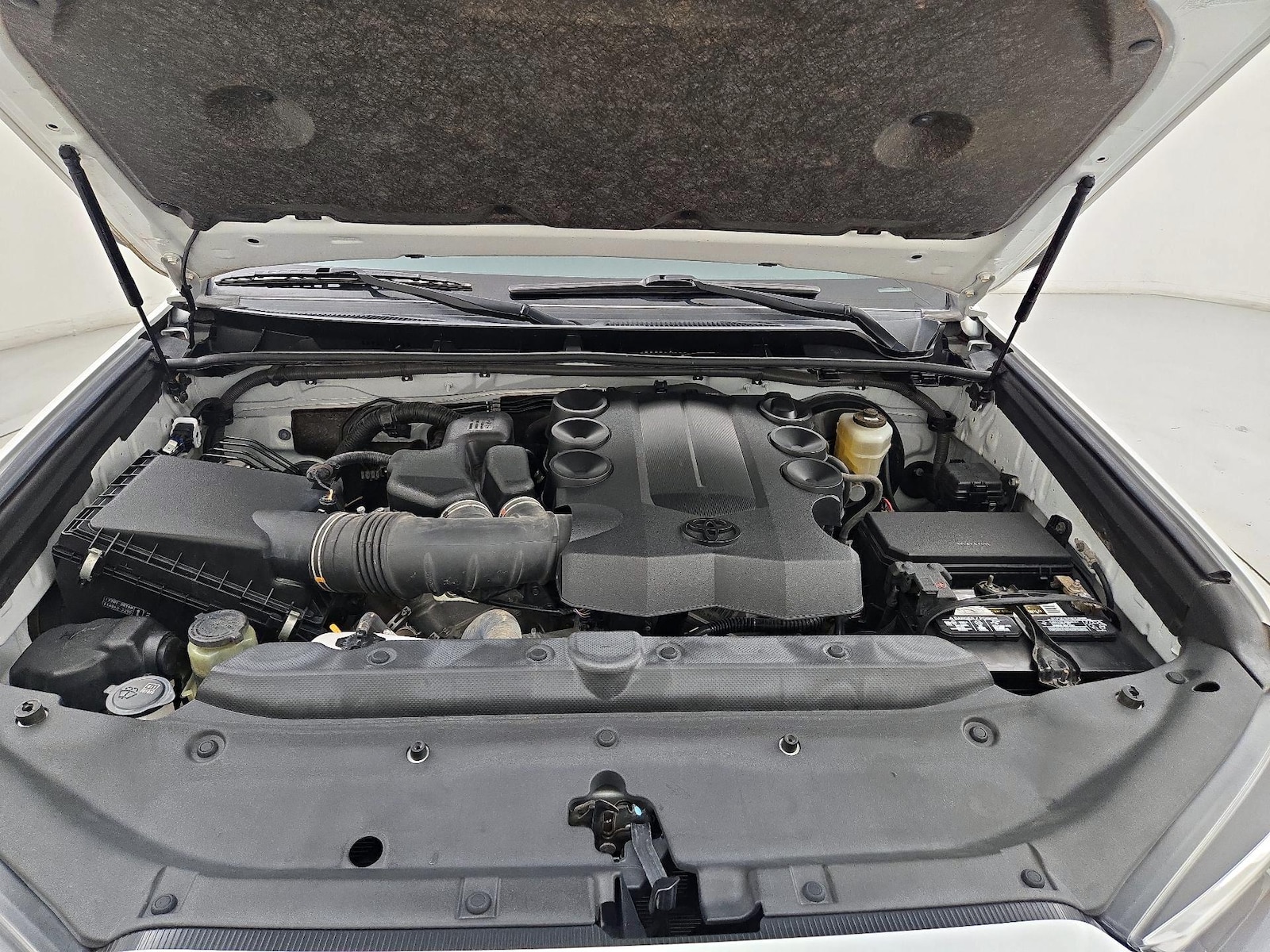 2020 Toyota 4Runner SR5 - Photo 24