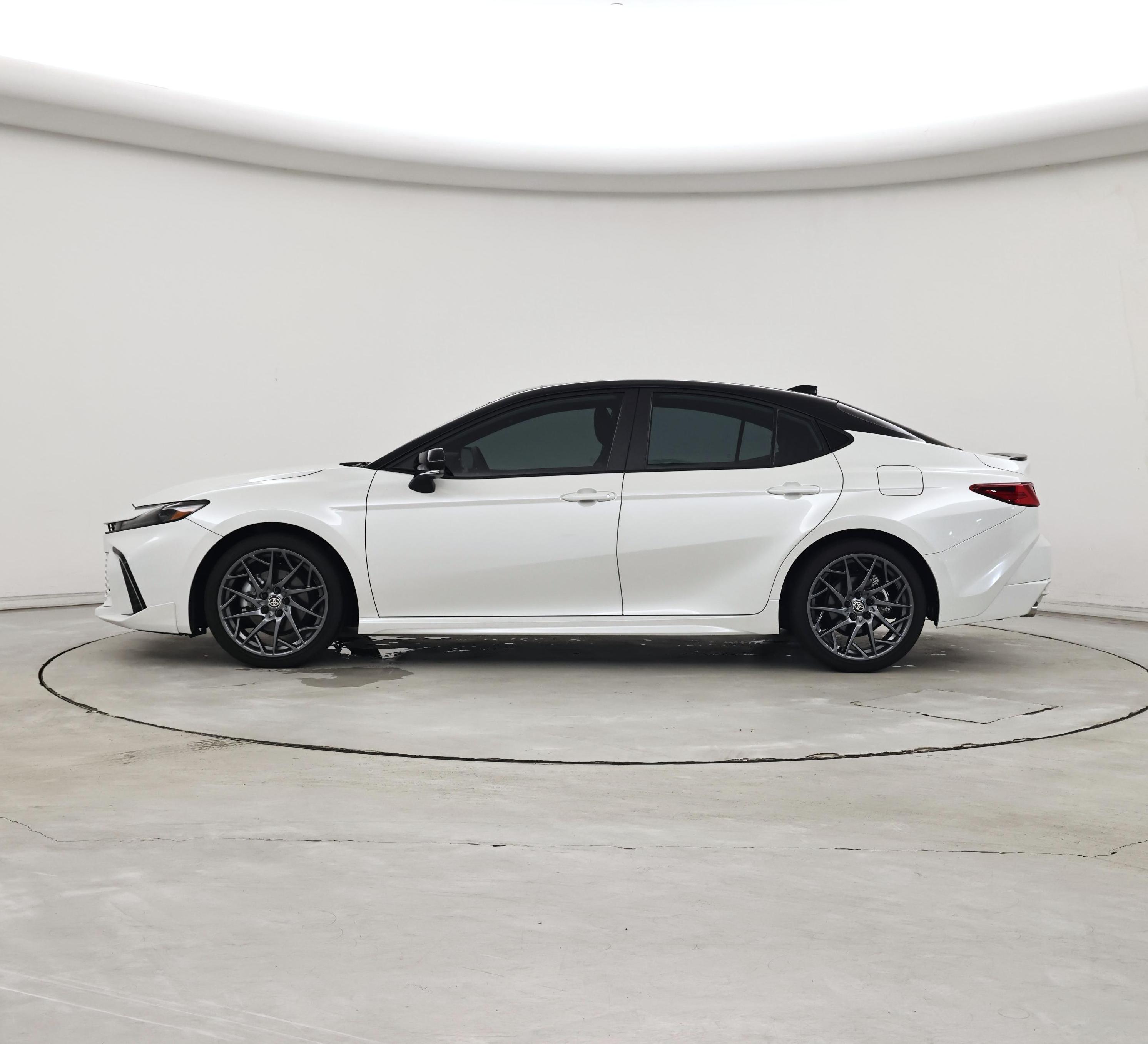 Thumbnail: 2025 Toyota Camry - 3