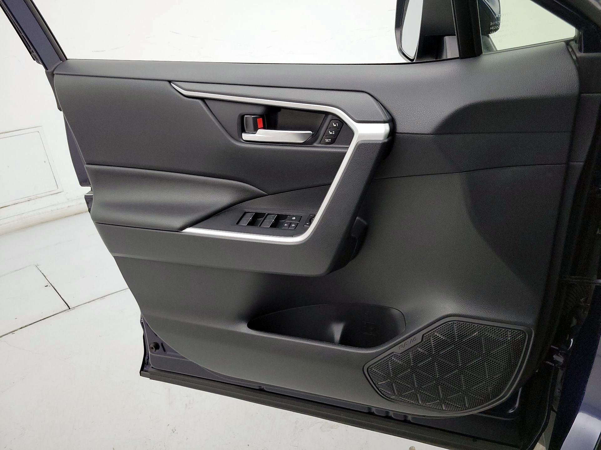 Thumbnail: 2024 Toyota RAV4 - 12