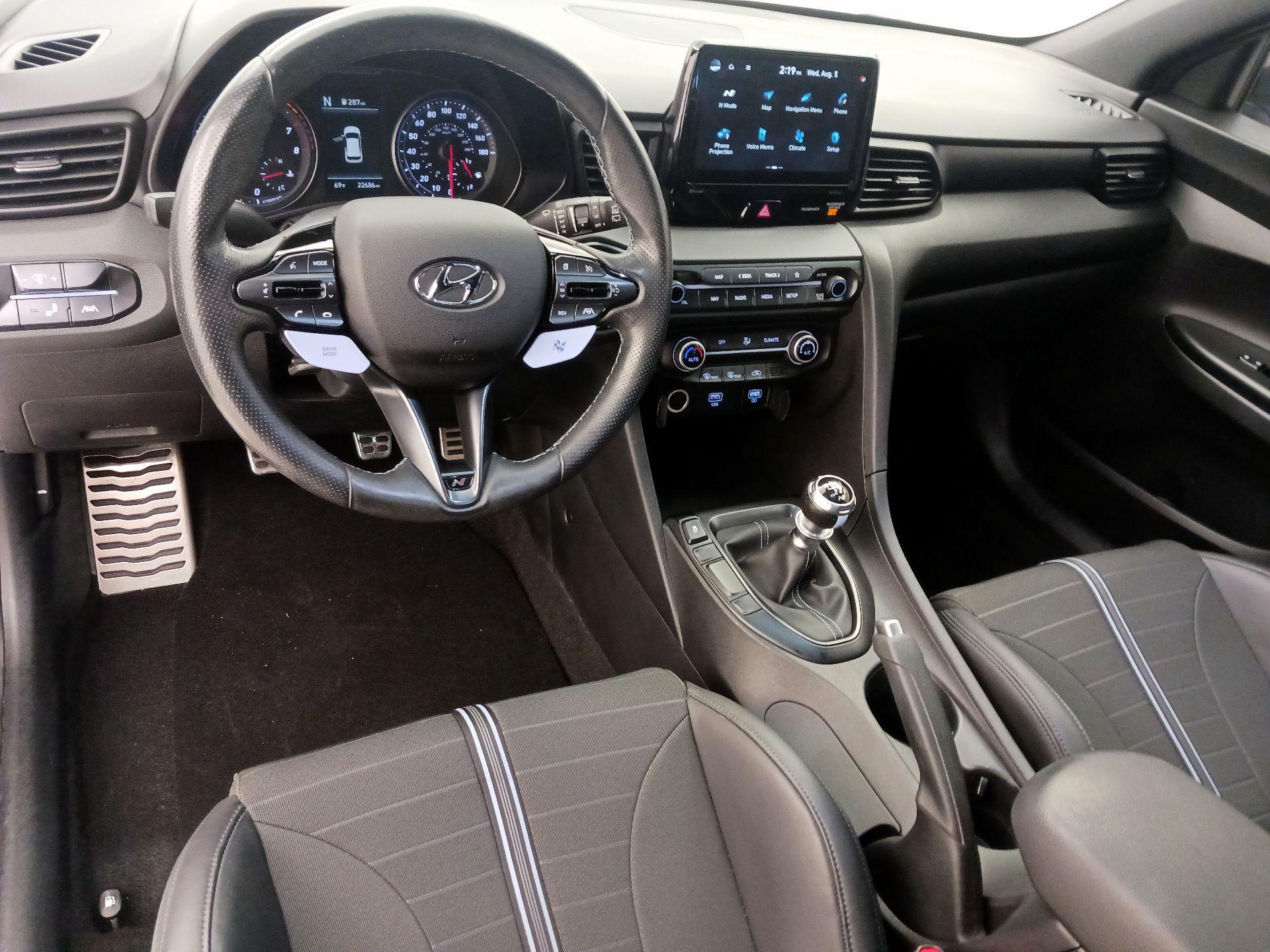 Thumbnail: 2022 Hyundai Veloster - 9