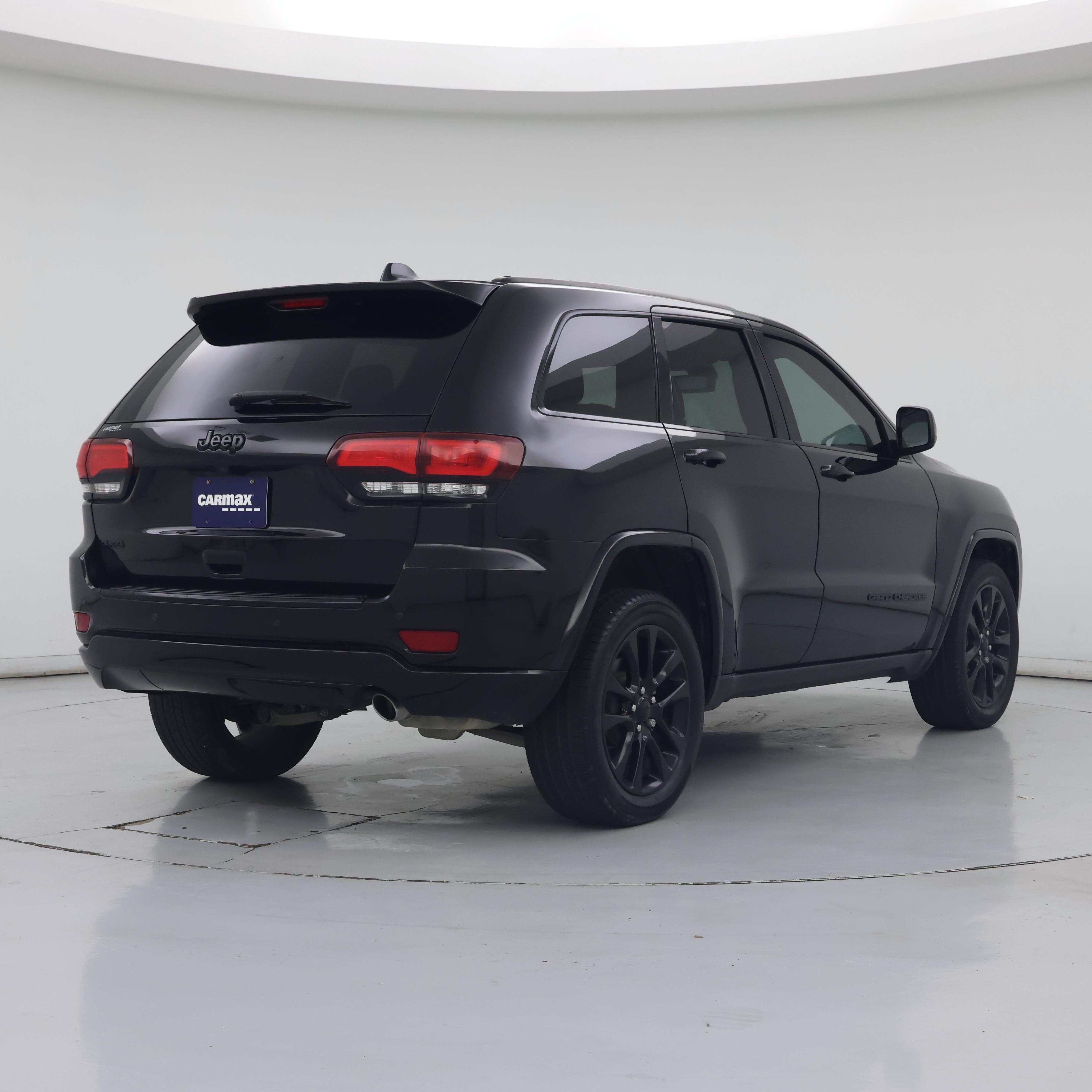Thumbnail: 2018 Jeep Grand Cherokee - 8