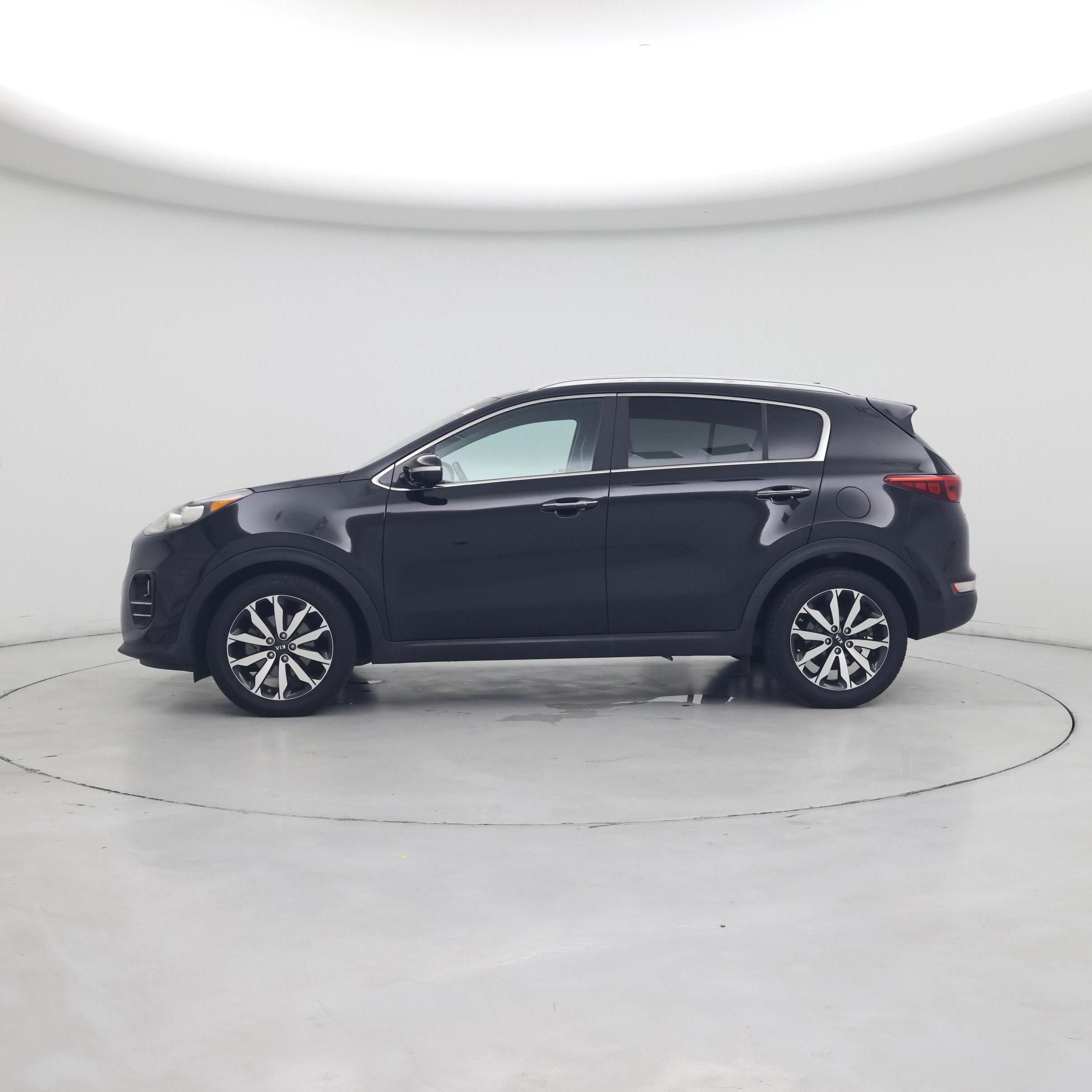 Thumbnail: 2018 Kia Sportage - 3