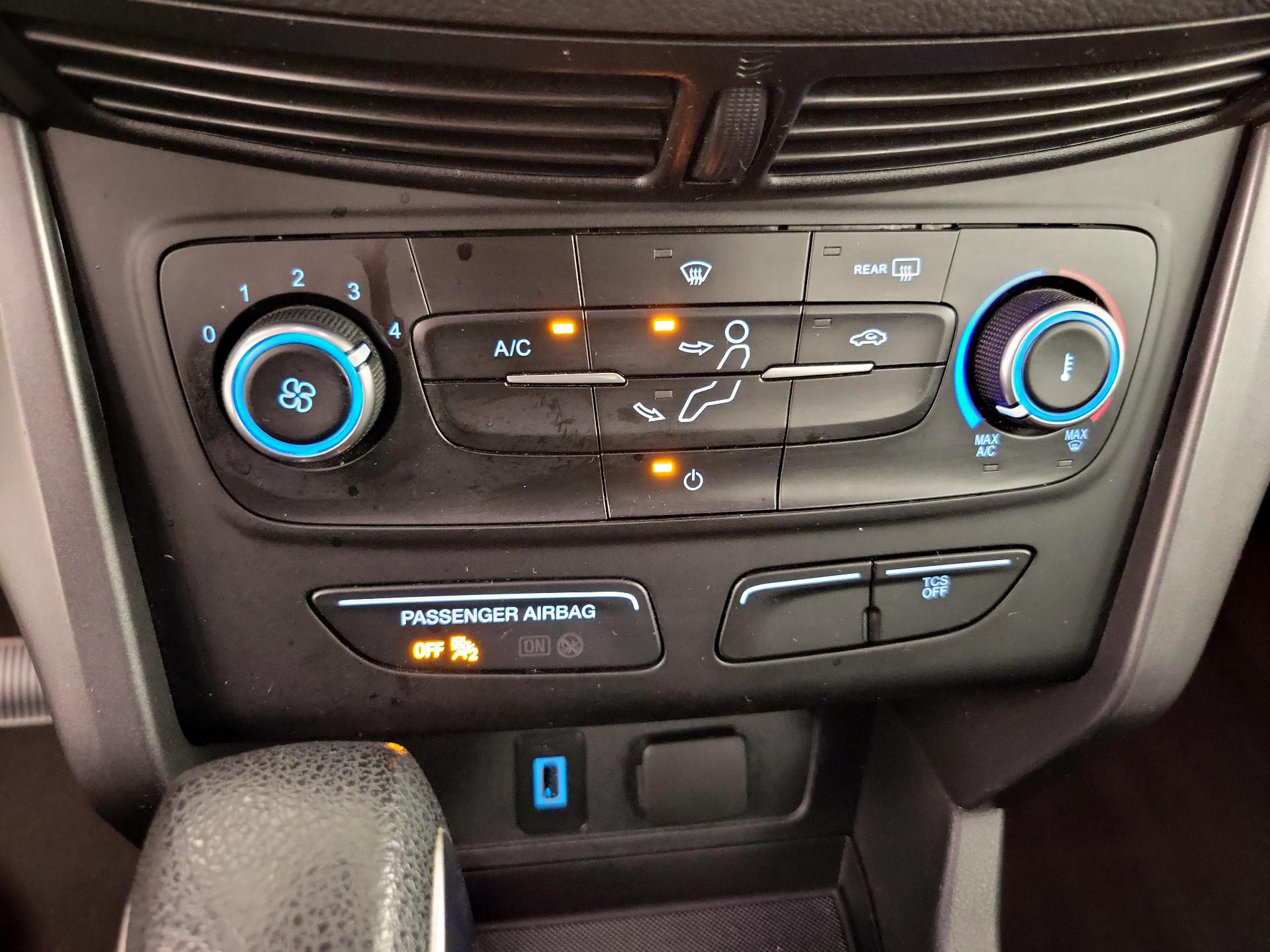 Thumbnail: 2019 Ford Escape - 14