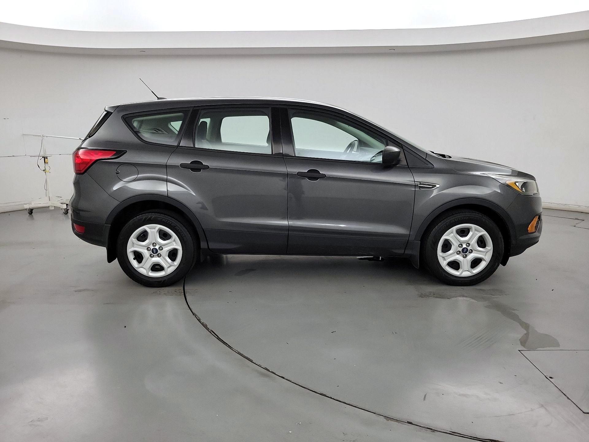 Thumbnail: 2019 Ford Escape - 4