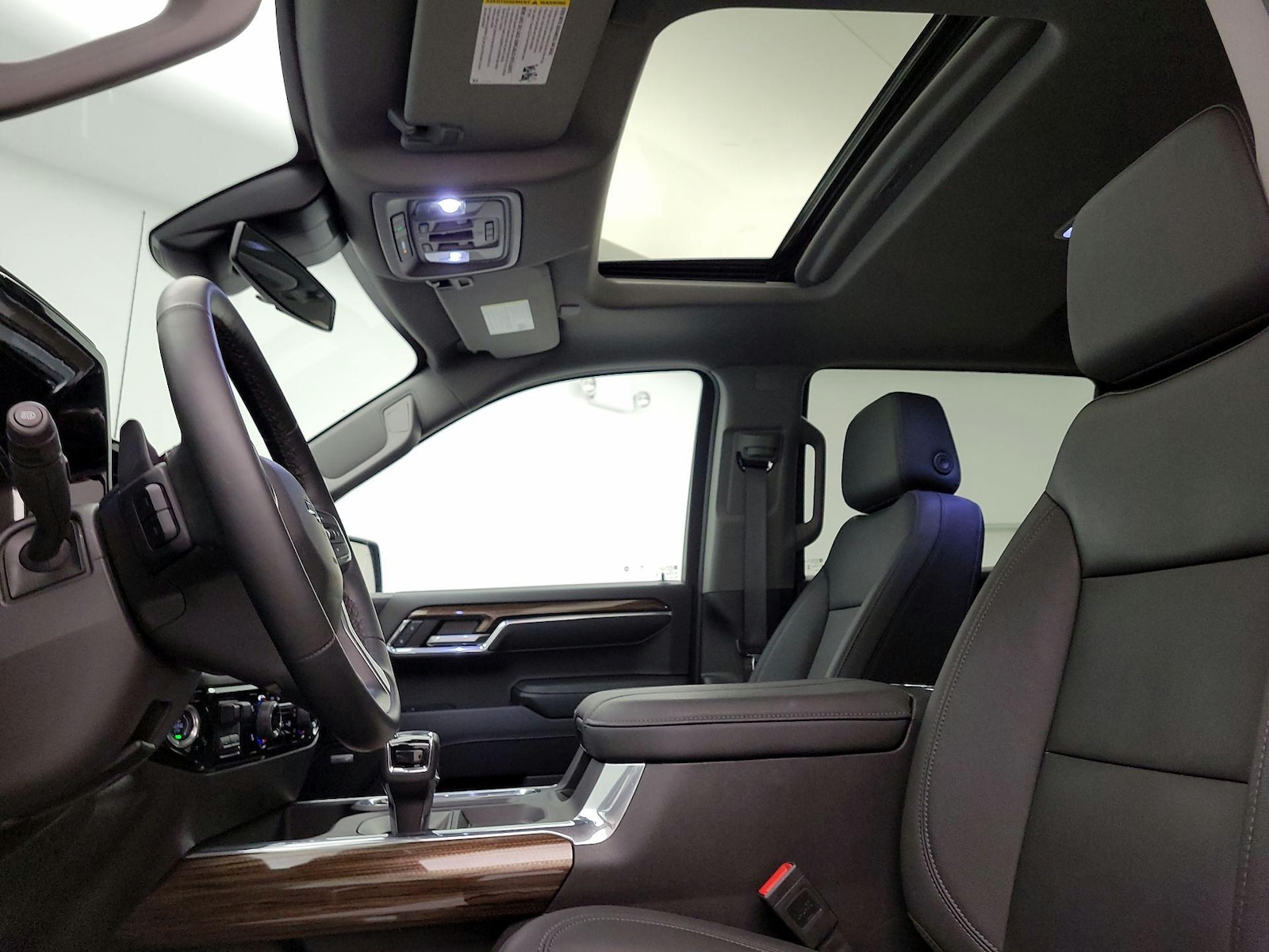 Sunroof(s) & Overhead Airbags