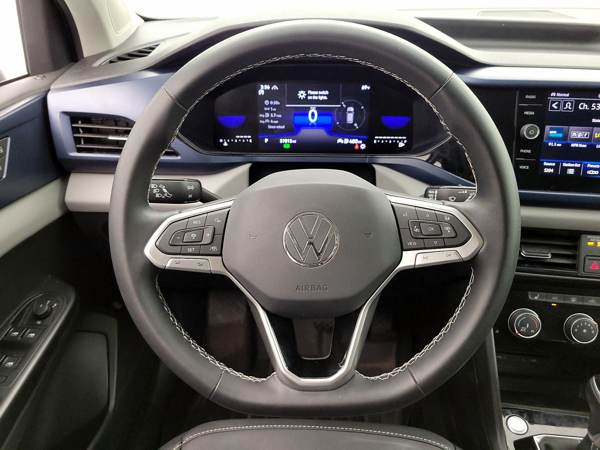 Thumbnail: 2023 Volkswagen Taos - 10