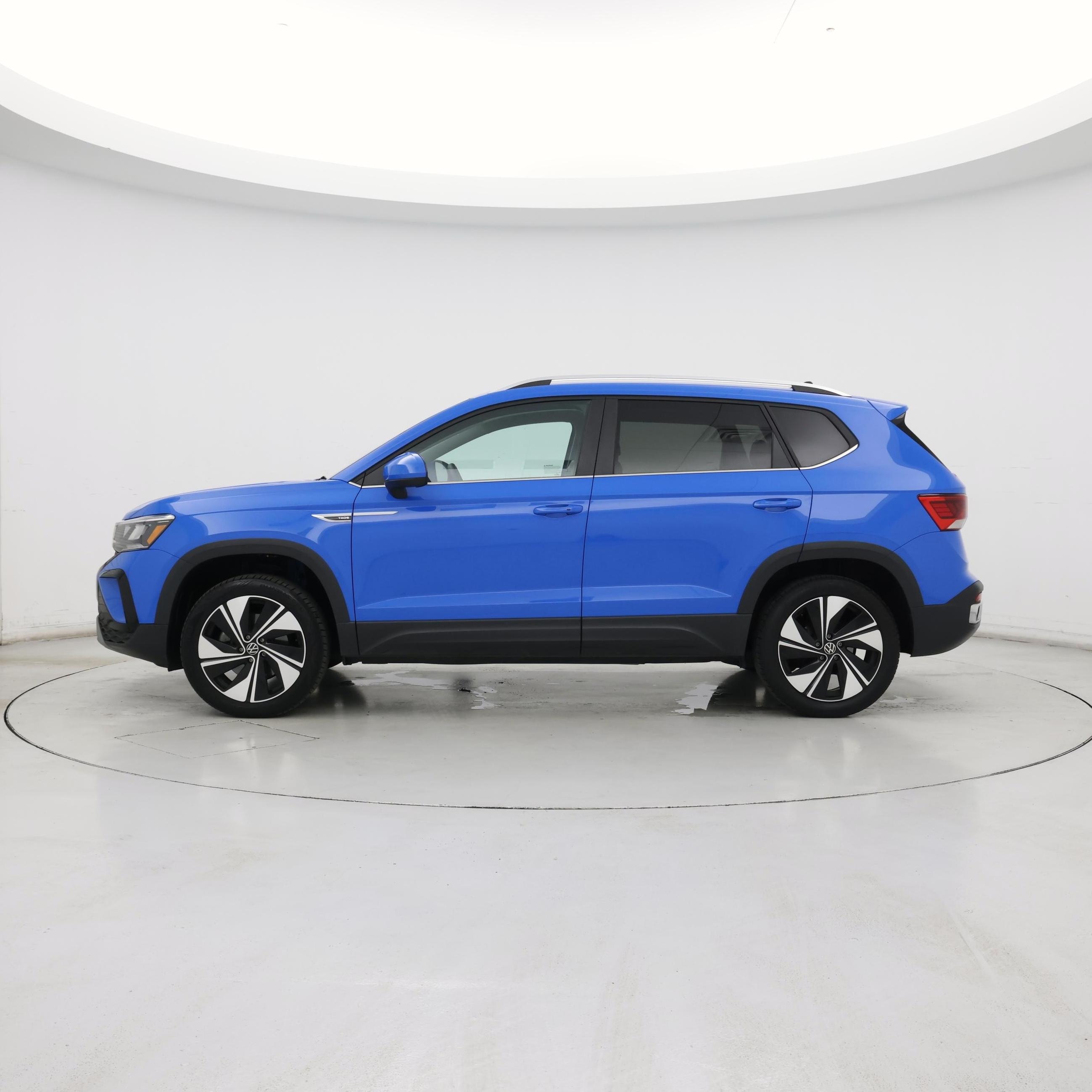 Thumbnail: 2023 Volkswagen Taos - 3