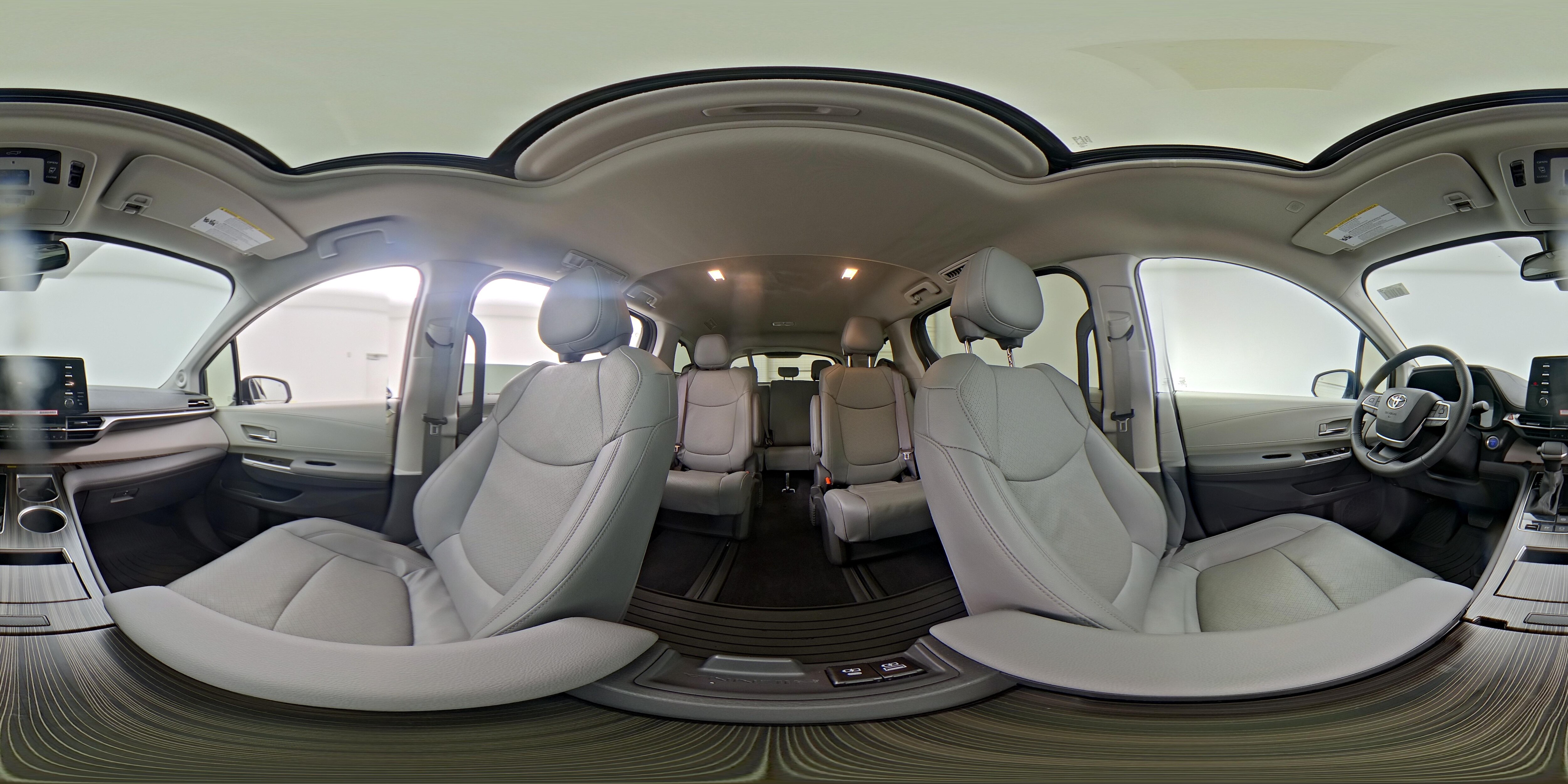 2024 Toyota Sienna Limited - Photo 25
