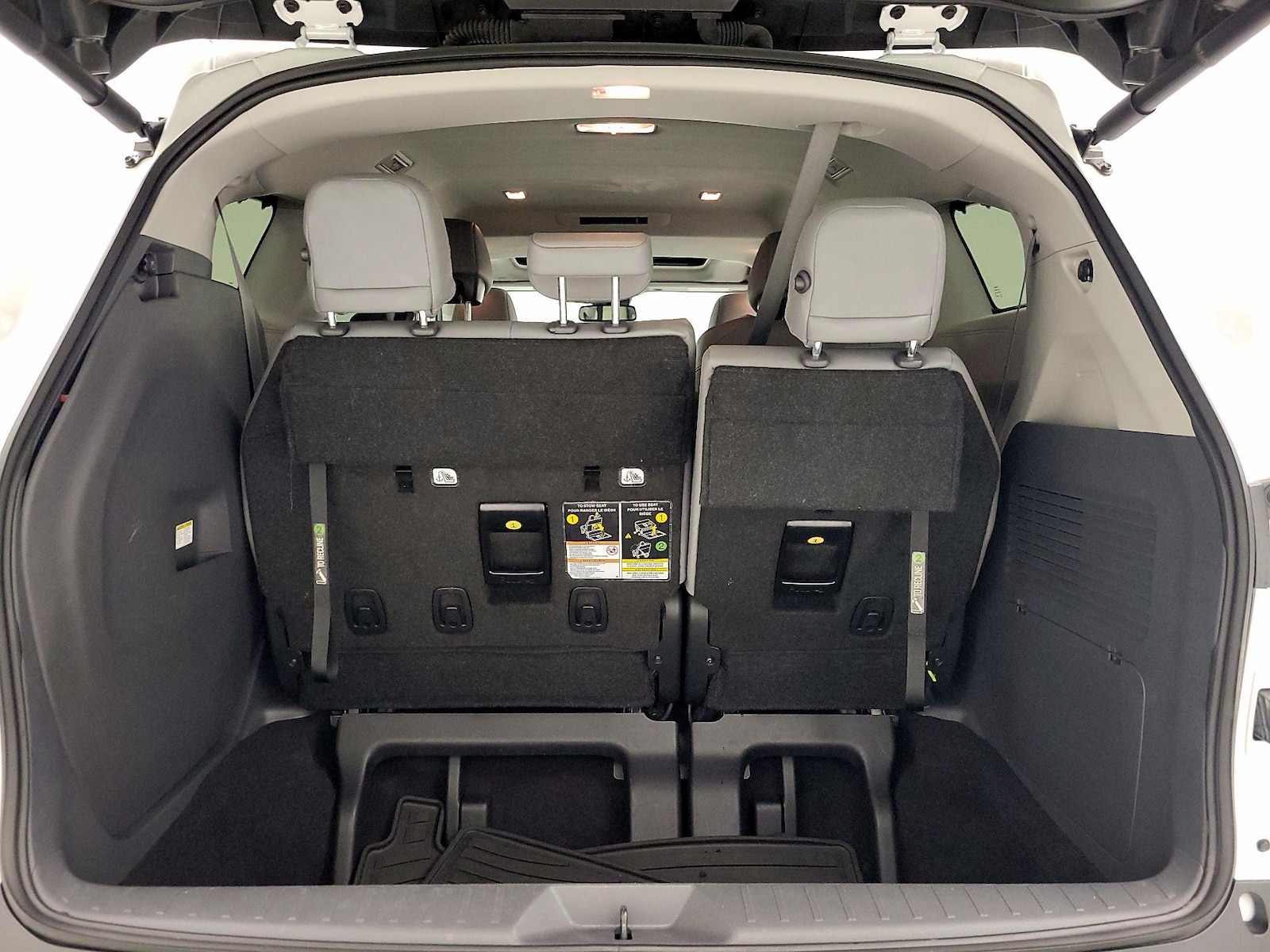2024 Toyota Sienna Limited - Photo 22