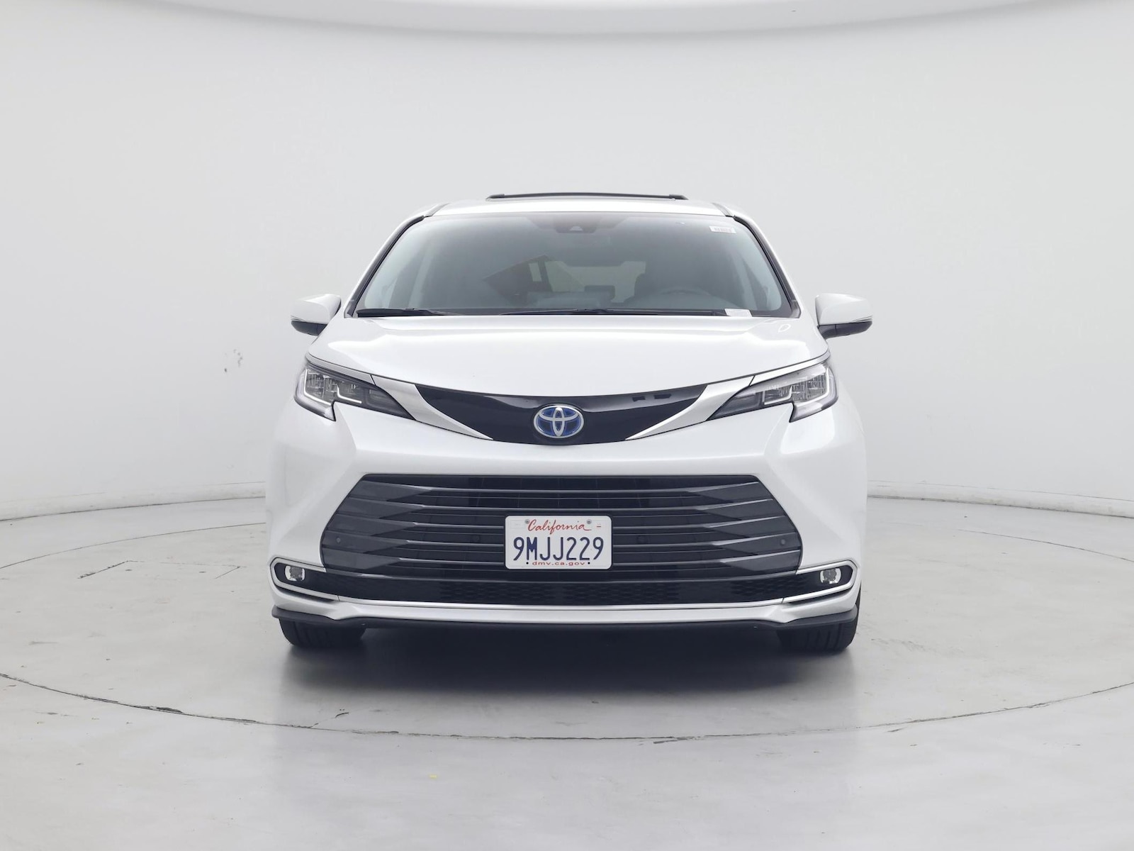 2024 Toyota Sienna Limited - Photo 6