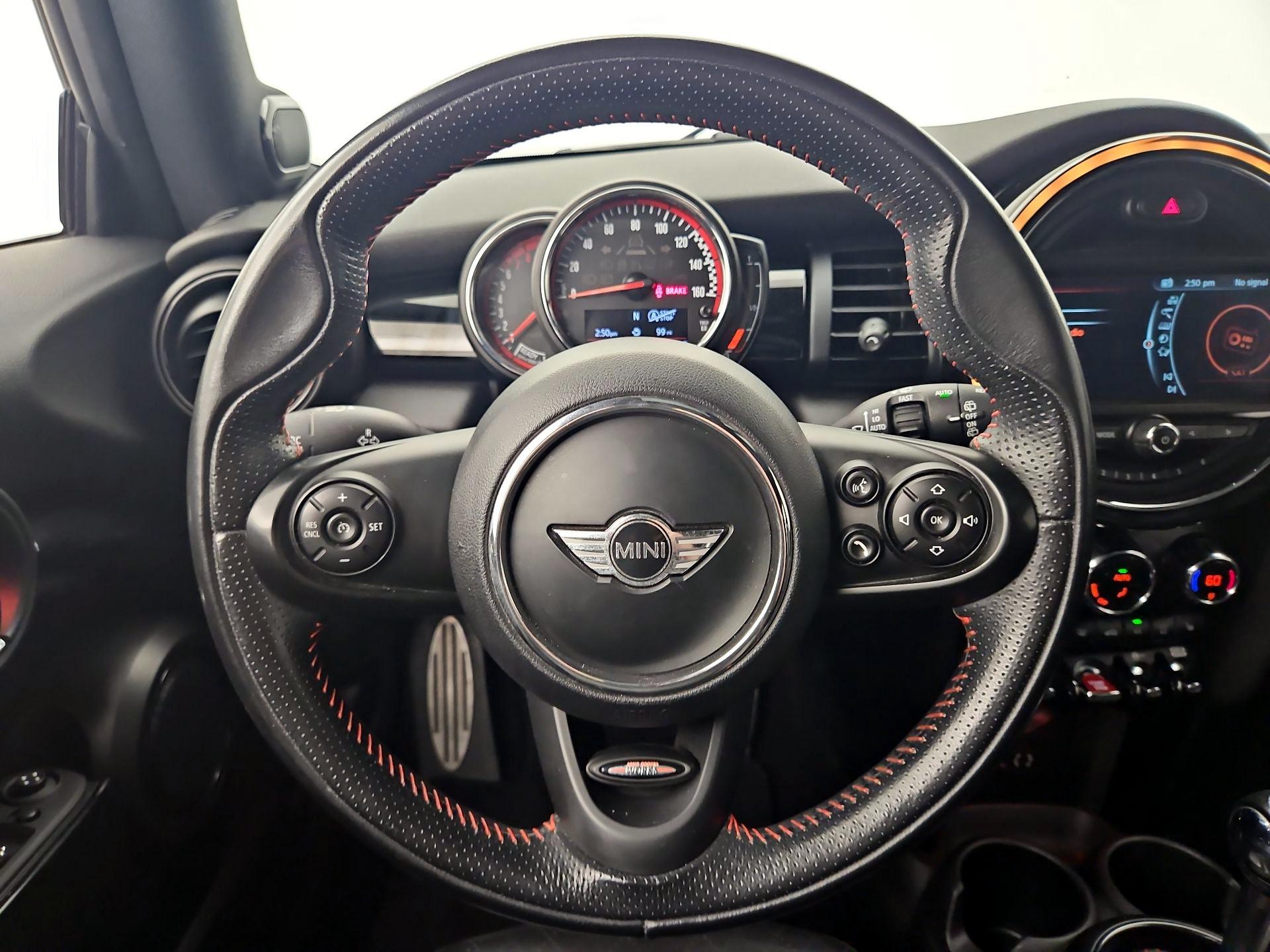 Thumbnail: 2018 MINI Cooper Hardtop - 10