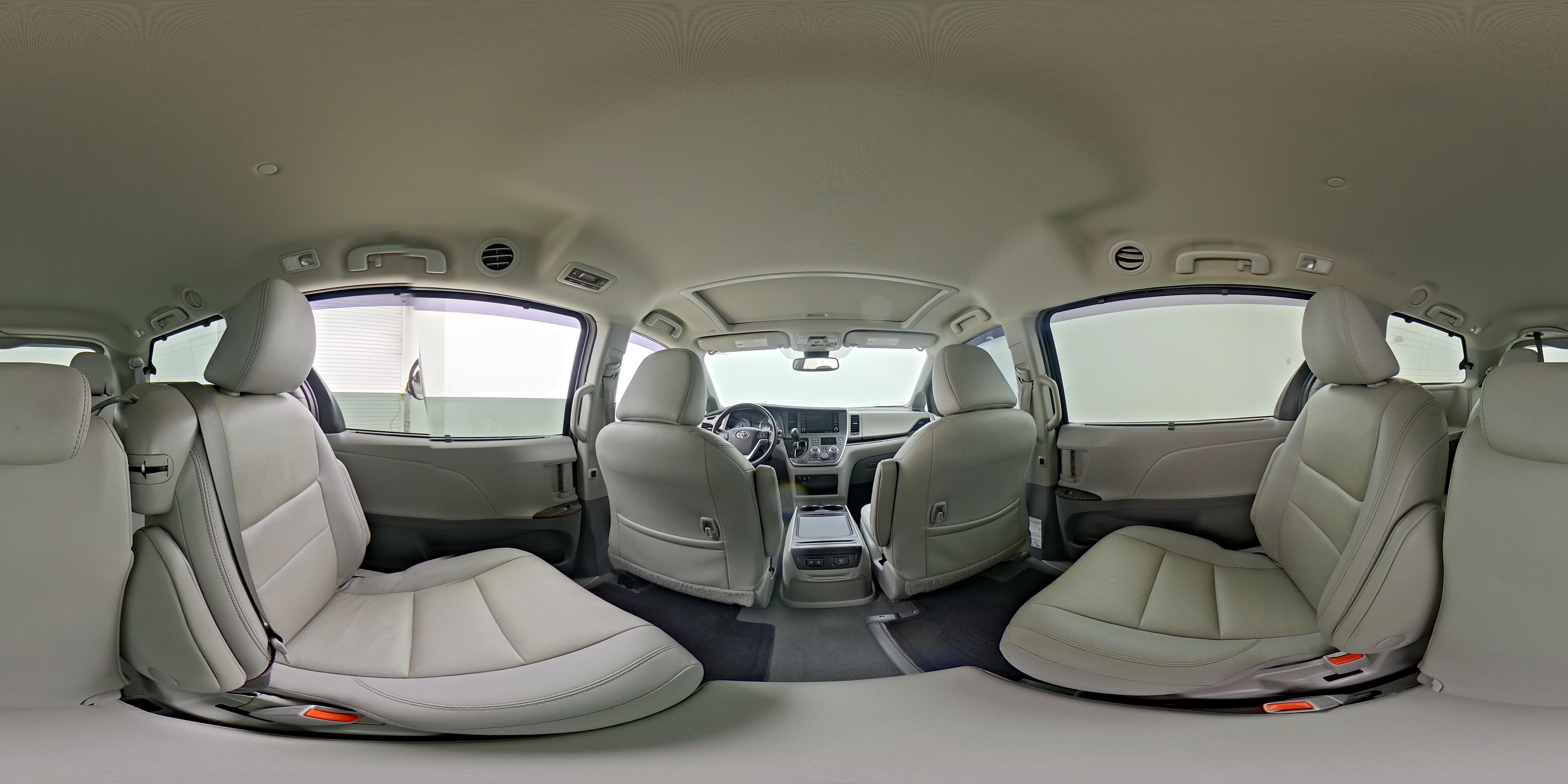 2020 Toyota Sienna XLE - Photo 27