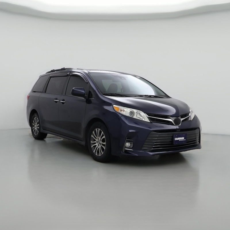 2020 Toyota Sienna XLE