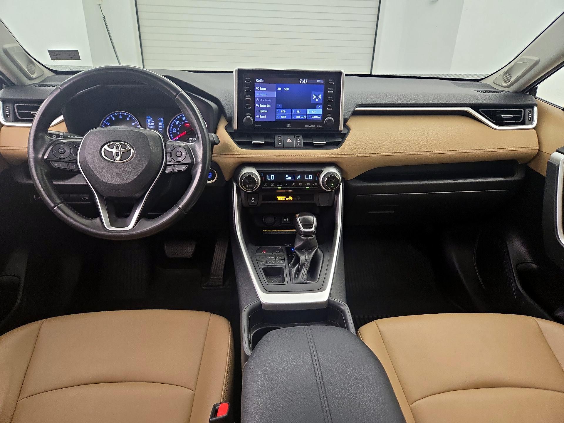 Thumbnail: 2019 Toyota RAV4 - 9