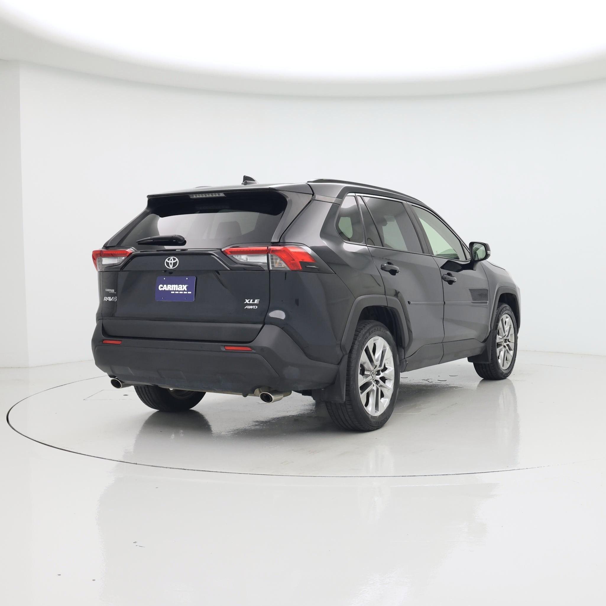 Thumbnail: 2019 Toyota RAV4 - 8