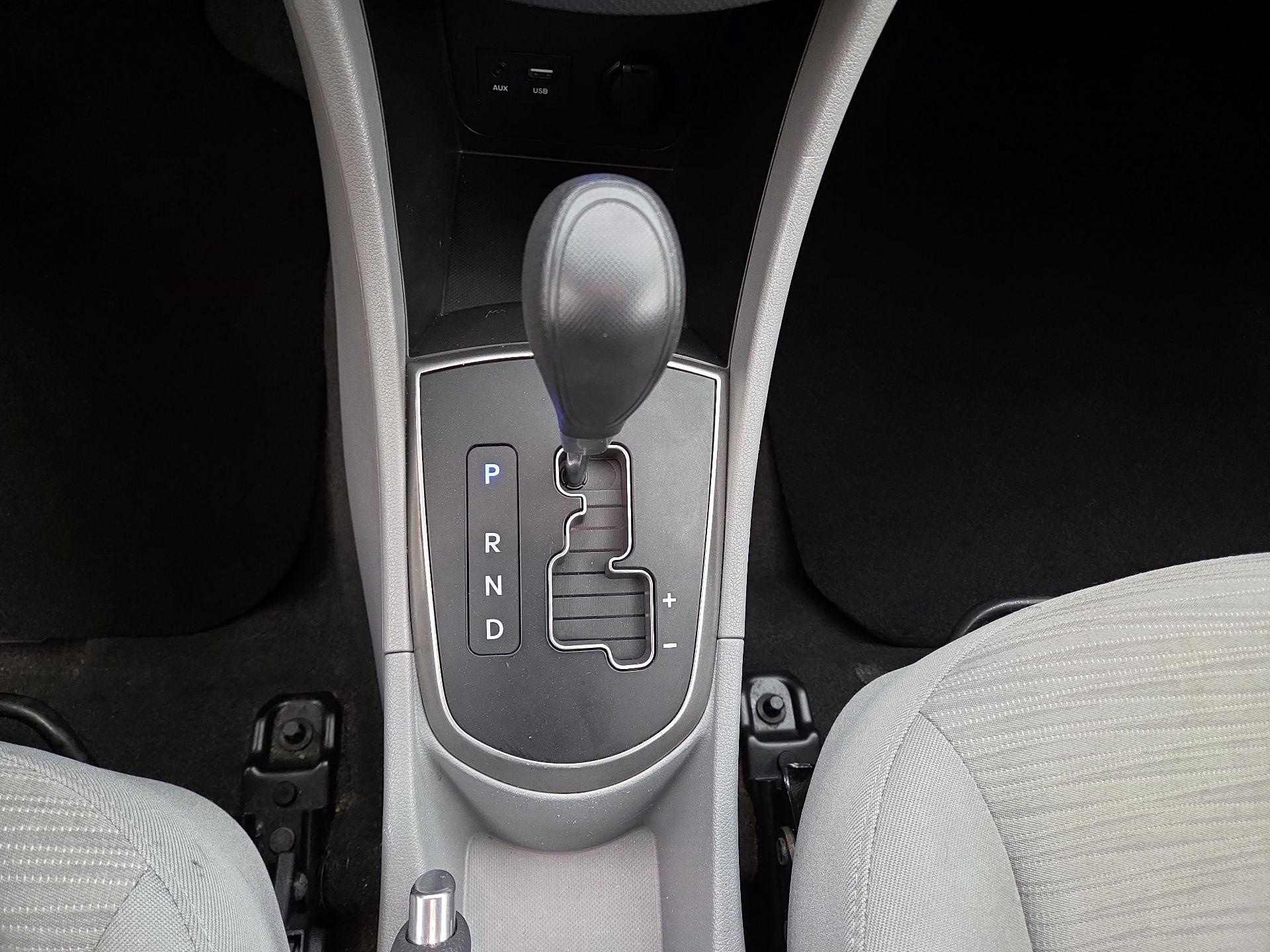 Thumbnail: 2016 Hyundai Accent - 16