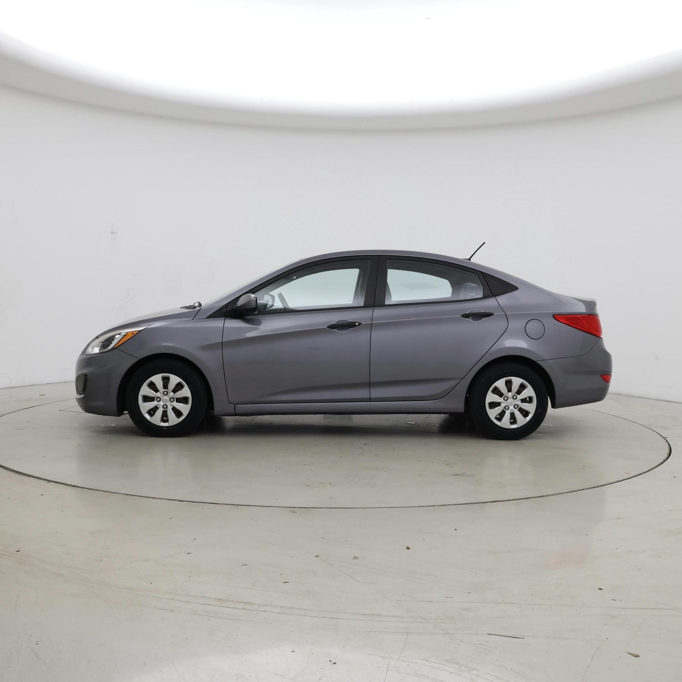 Thumbnail: 2016 Hyundai Accent - 3