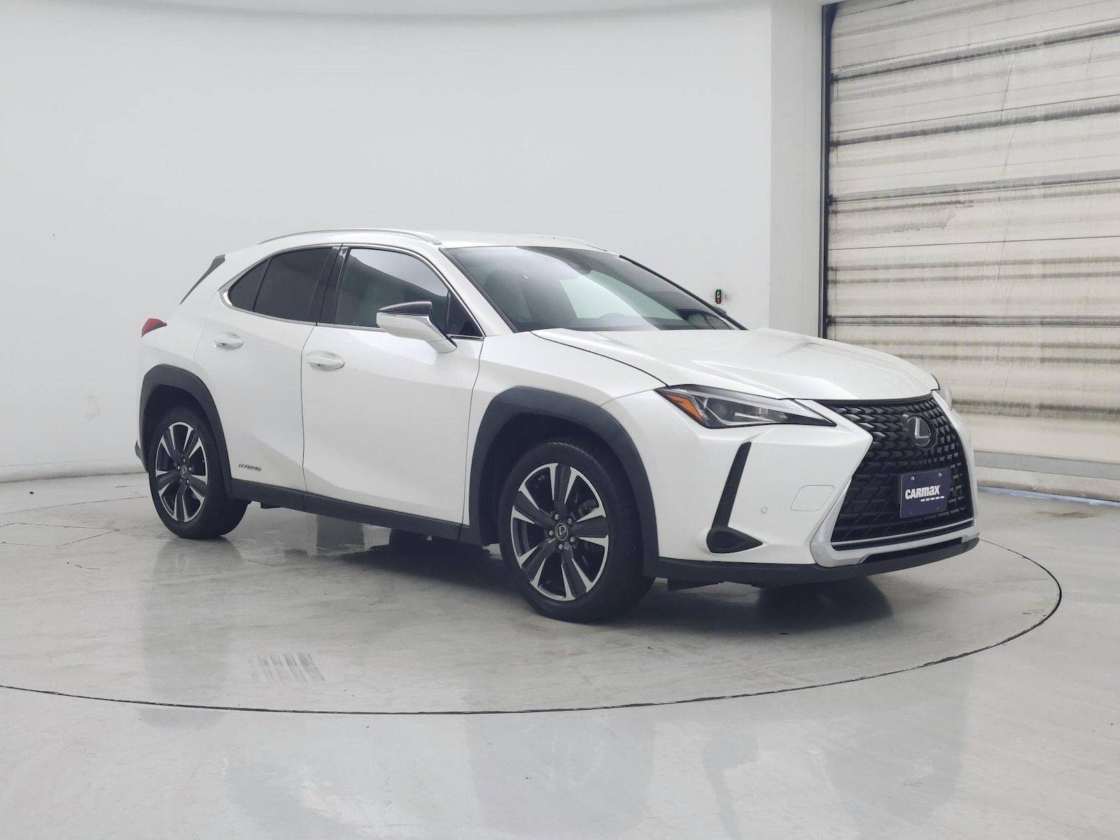 2021 Lexus UX Hybrid 250h - Photo 2
