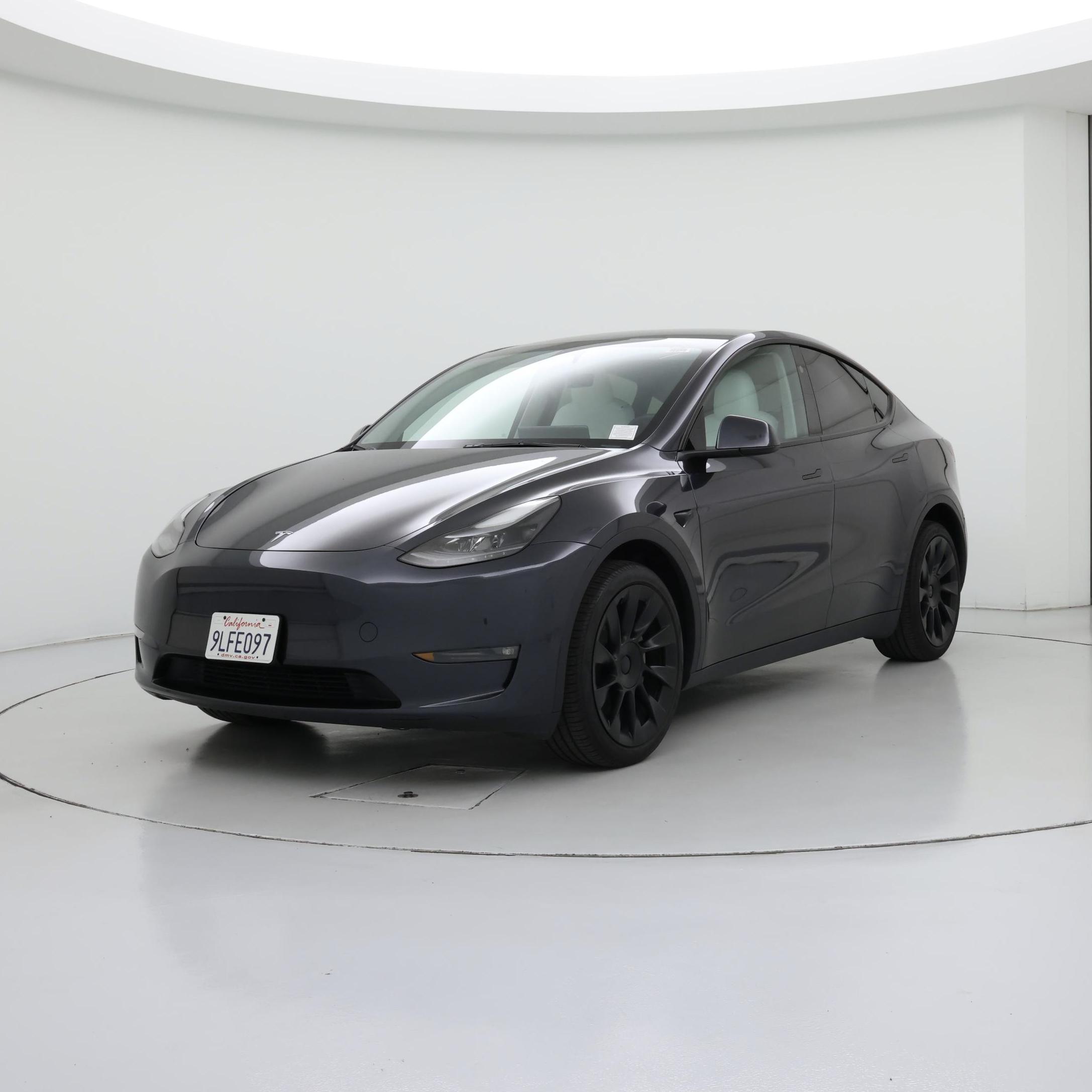 Thumbnail: 2024 Tesla Model Y - 4