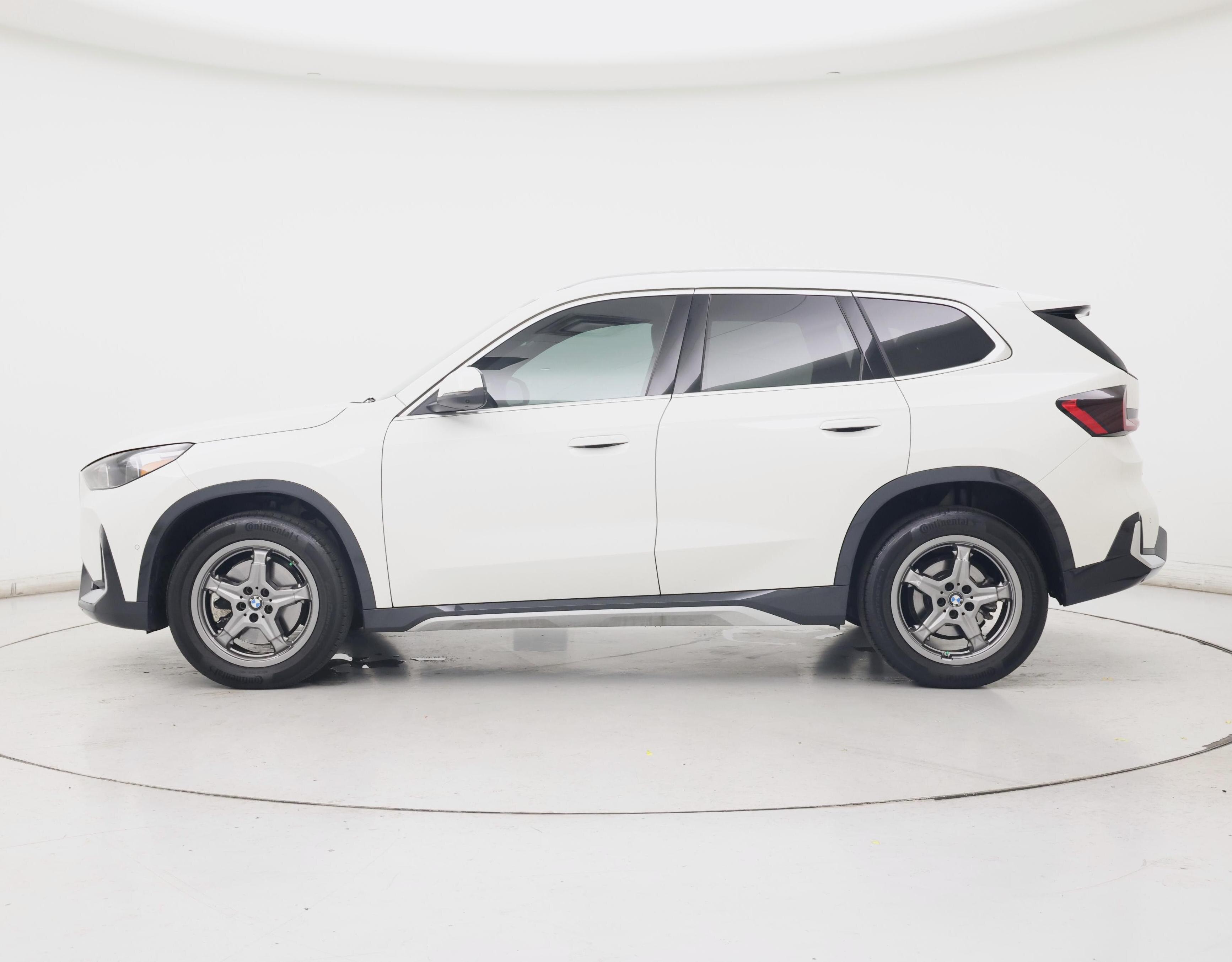 Thumbnail: 2025 BMW X1 - 3