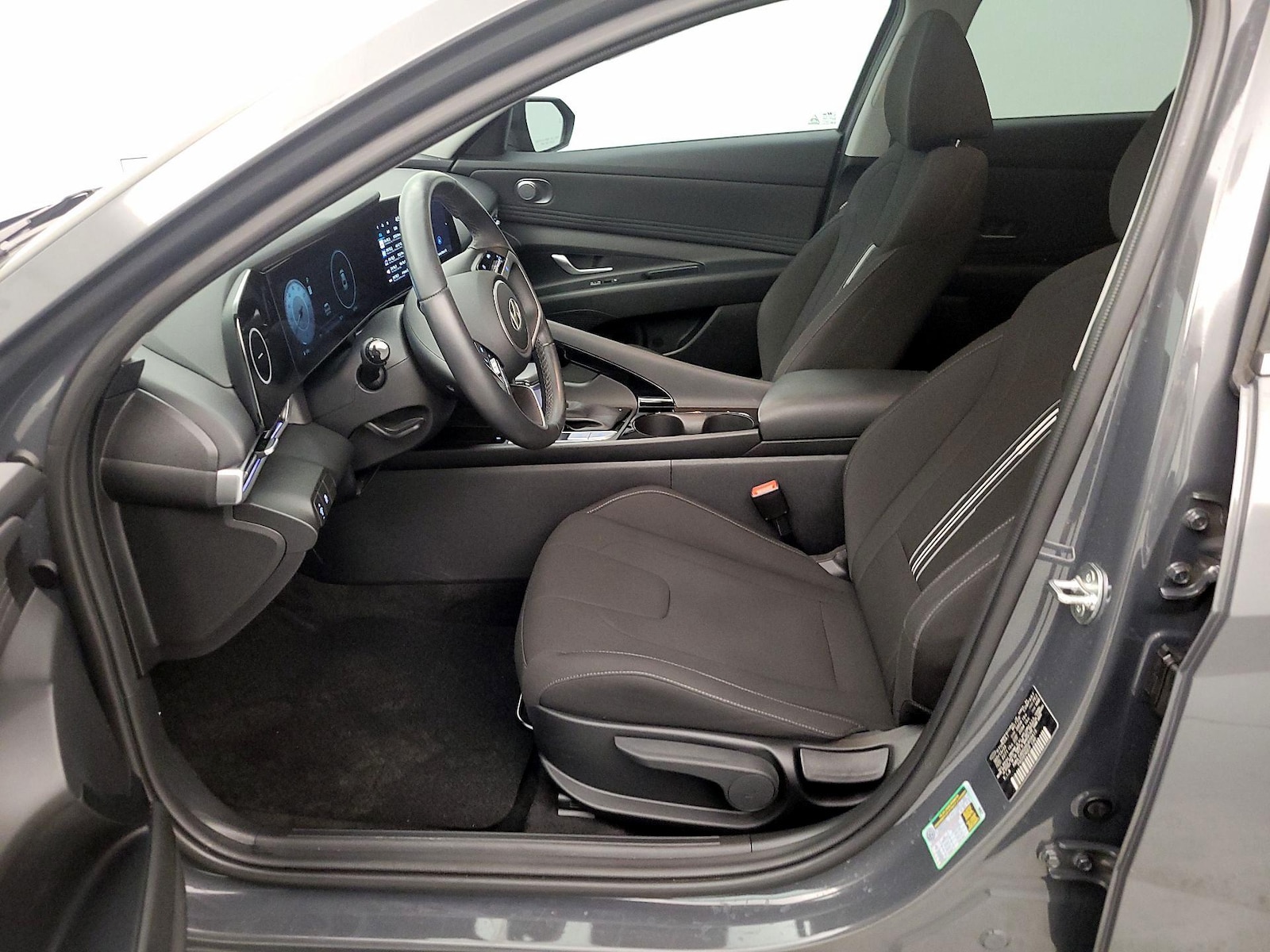 2024 Hyundai Elantra SEL - Photo 12