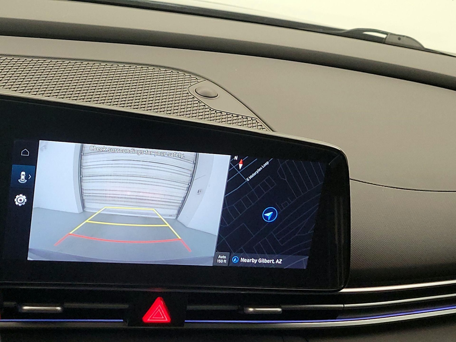 2024 Hyundai Elantra SEL - Photo 16