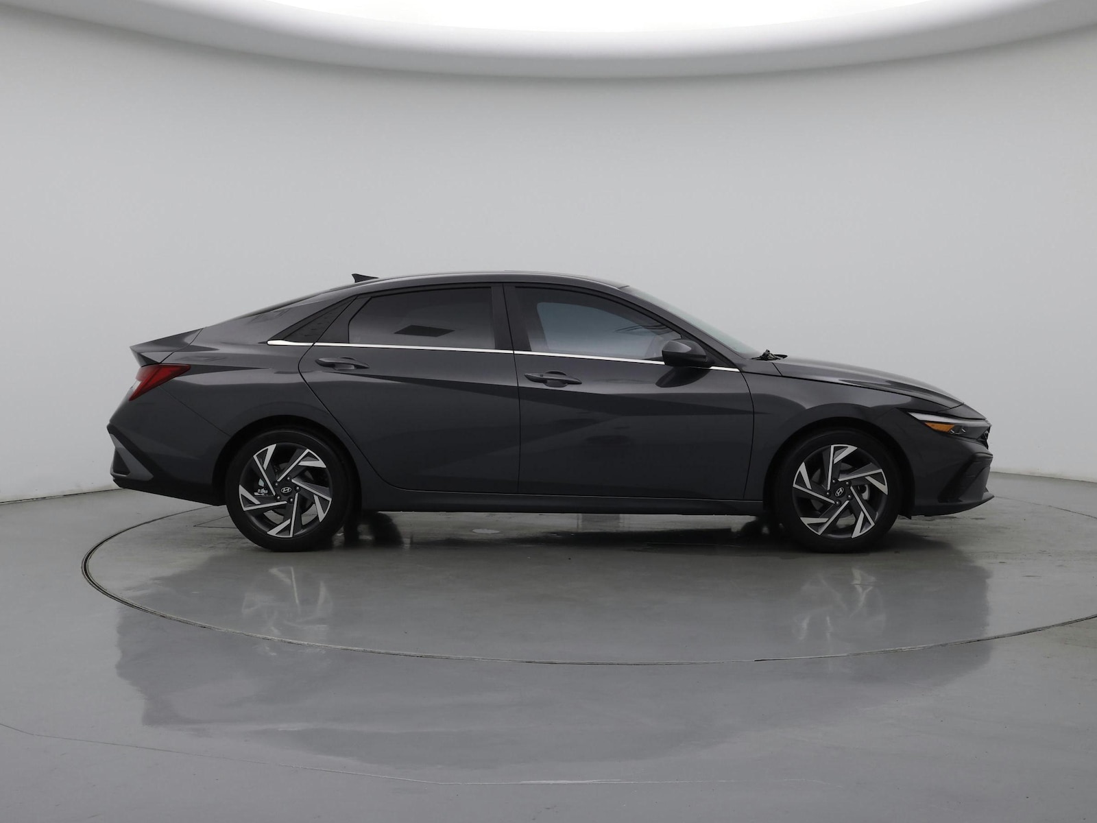 2024 Hyundai Elantra SEL - Photo 8