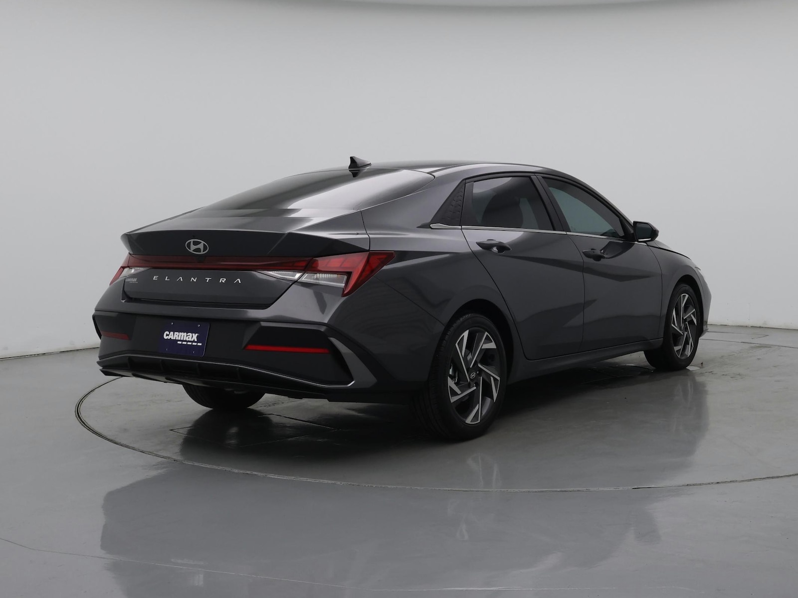 2024 Hyundai Elantra SEL - Photo 9