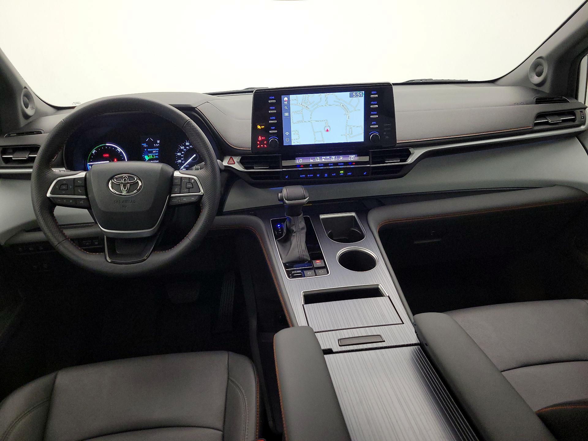 Thumbnail: 2024 Toyota Sienna - 9