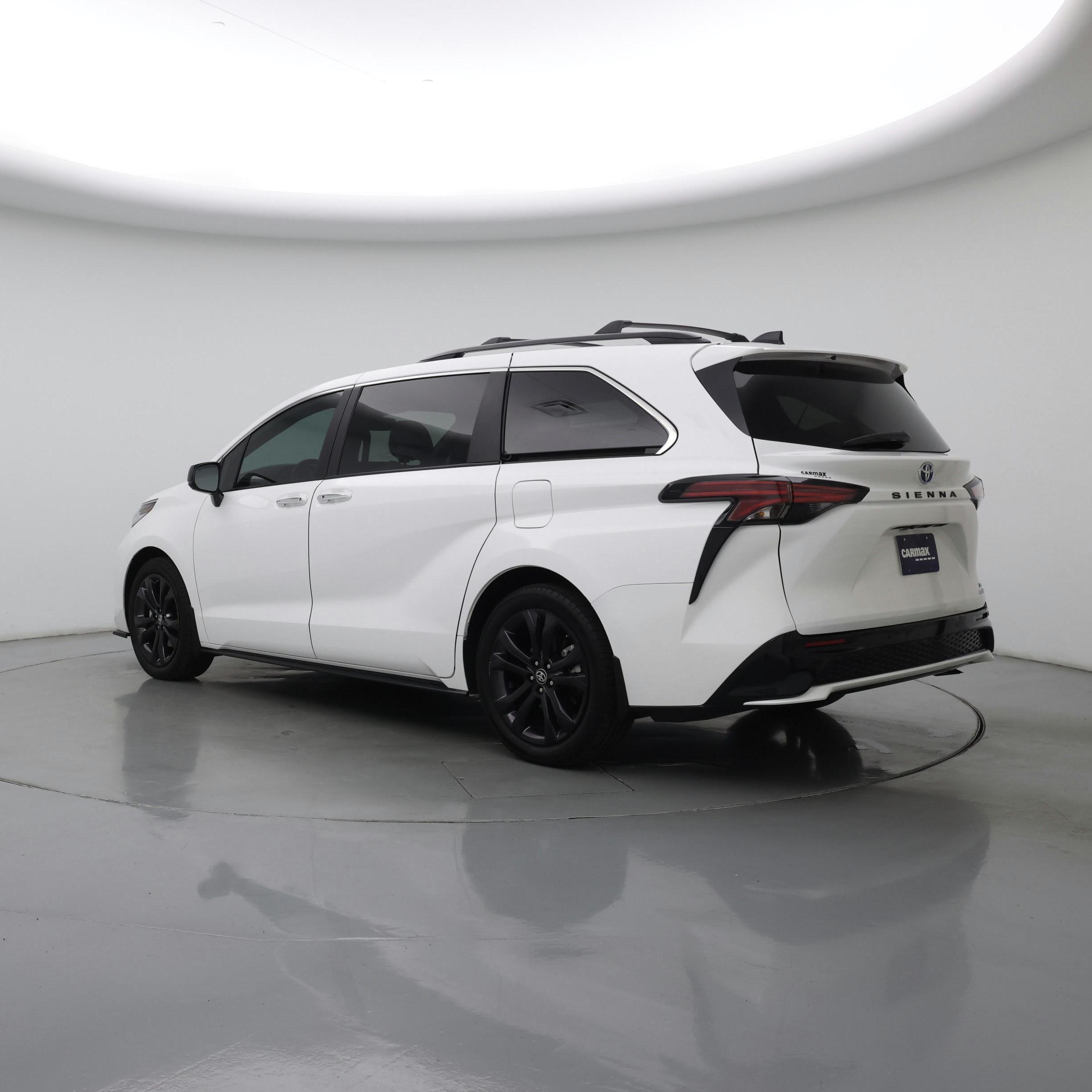 Thumbnail: 2024 Toyota Sienna - 2