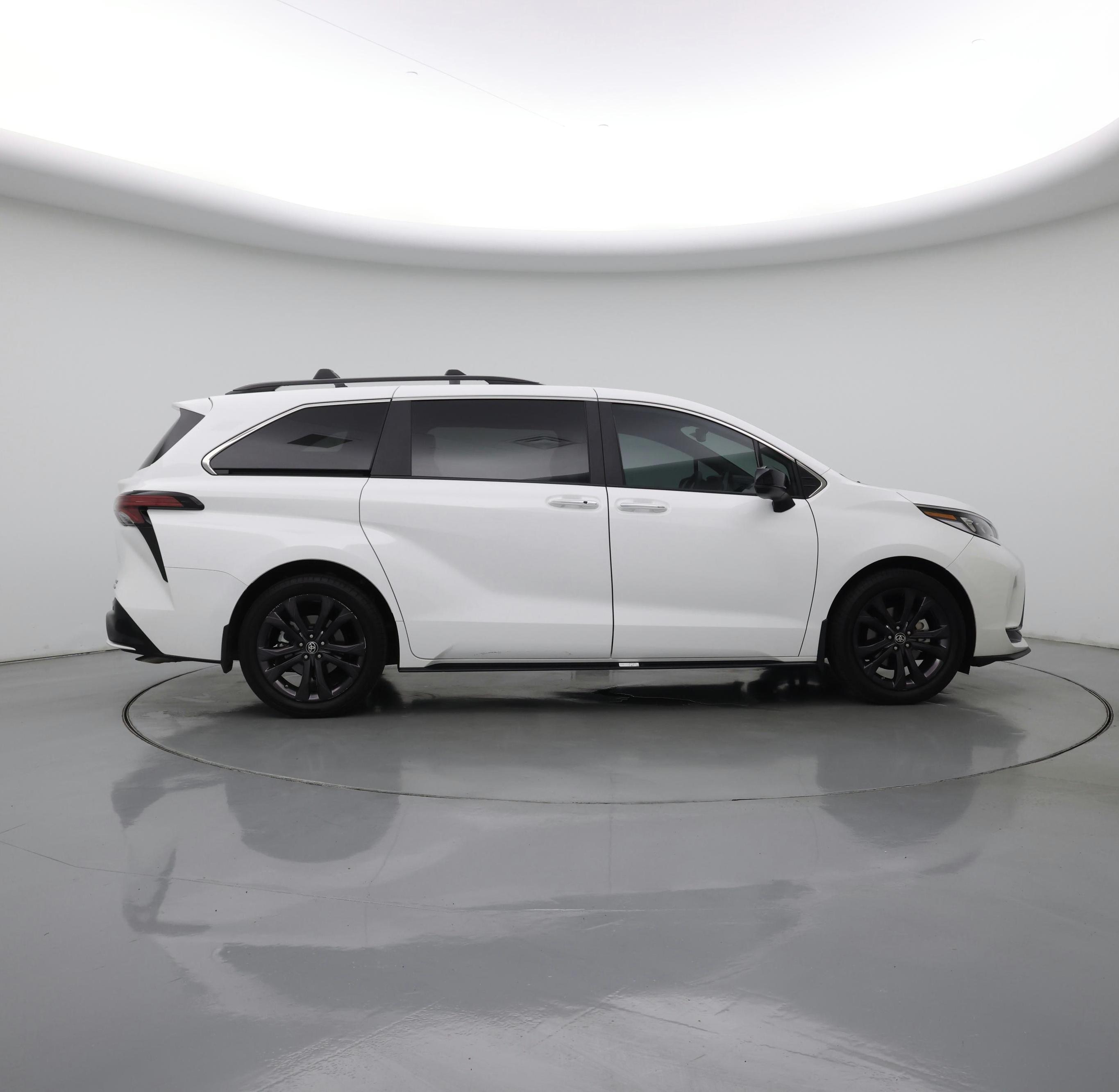 Thumbnail: 2024 Toyota Sienna - 7