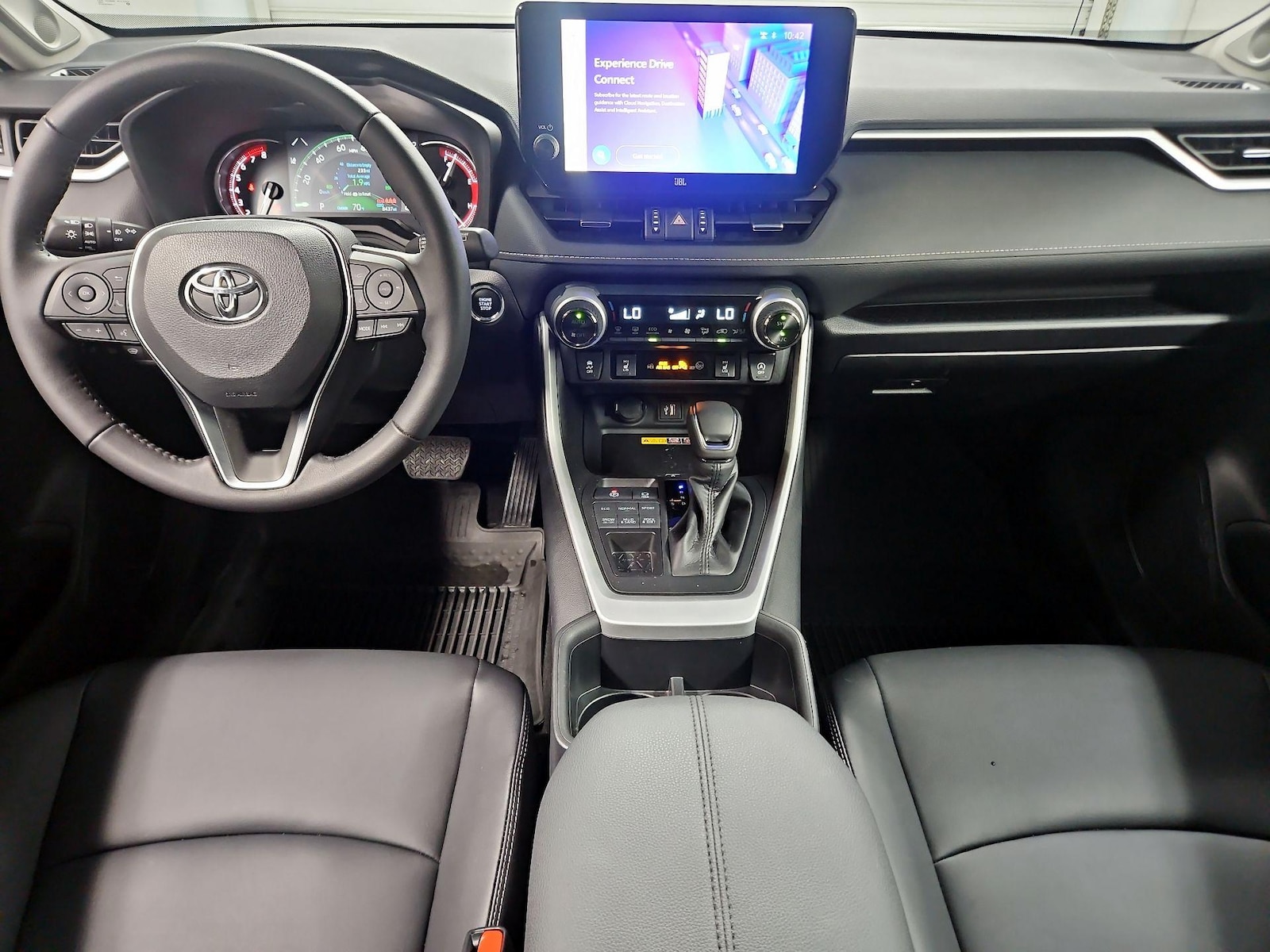 2025 Toyota RAV4 XLE Premium - Photo 10