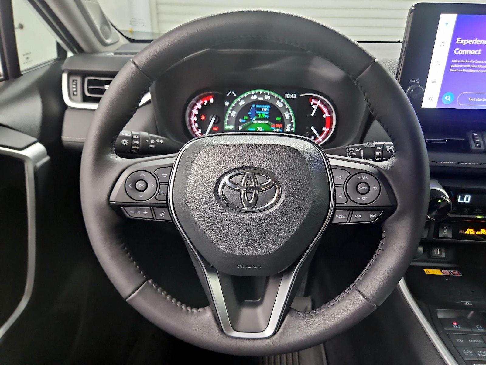 2025 Toyota RAV4 XLE Premium - Photo 11