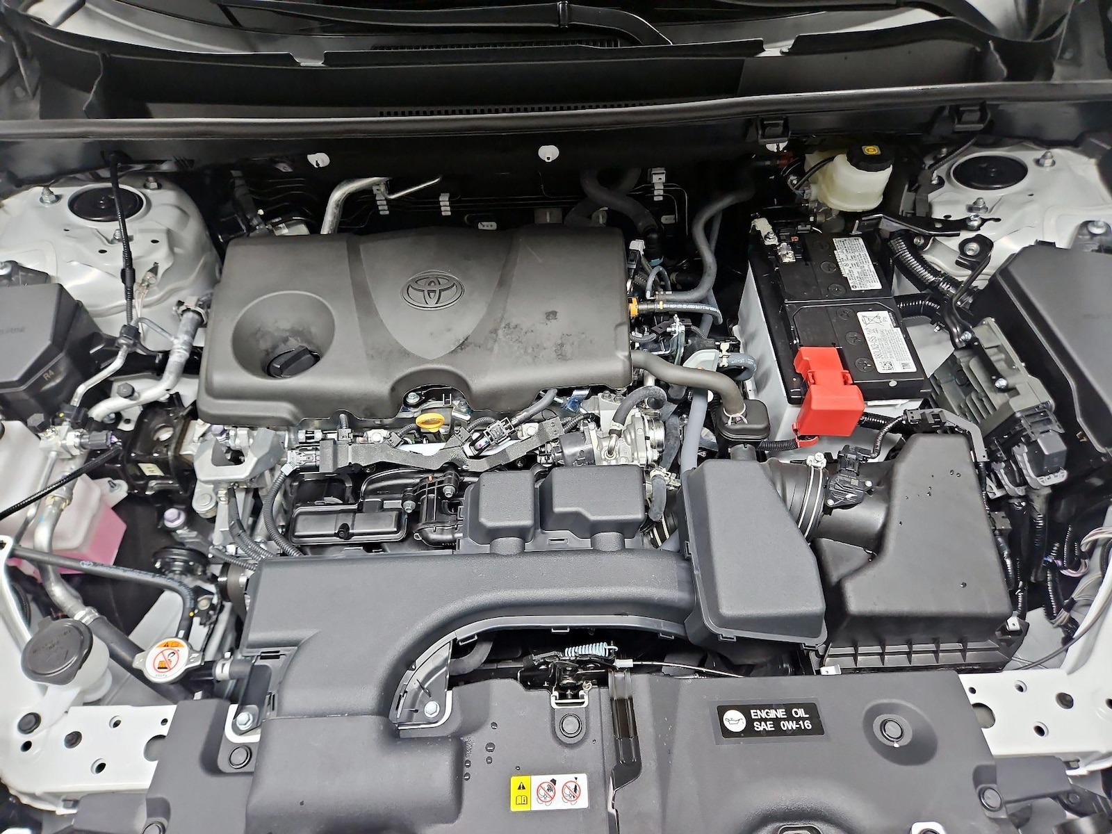 2025 Toyota RAV4 XLE Premium - Photo 23