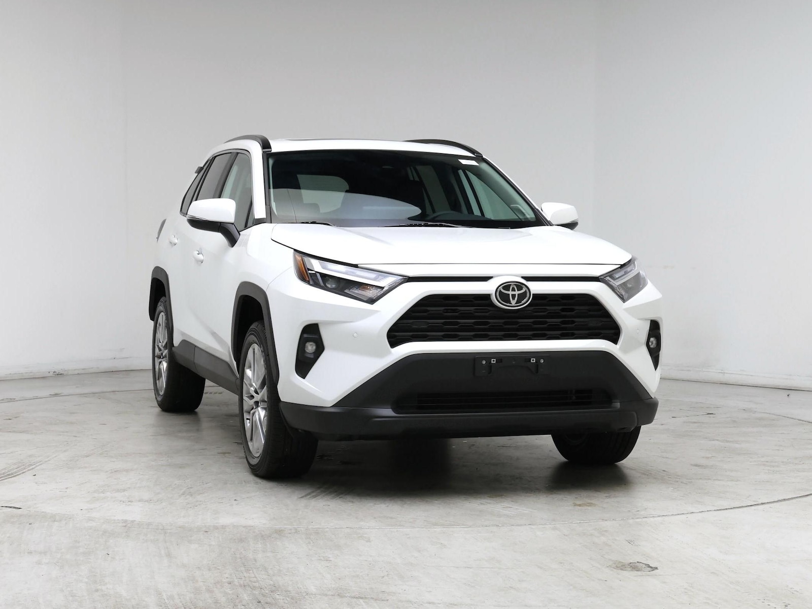 2025 Toyota RAV4 XLE Premium - Photo 6