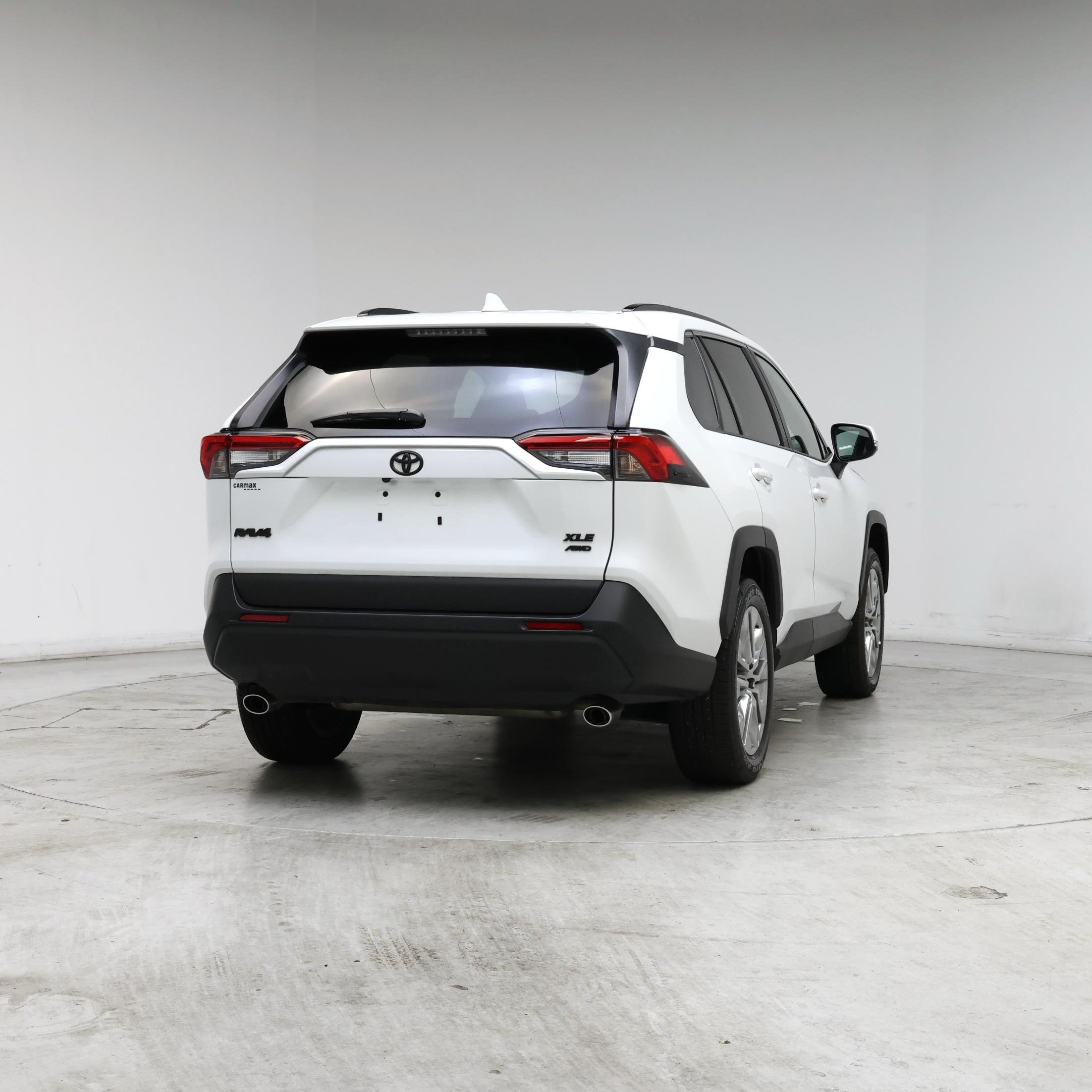 Thumbnail: 2025 Toyota RAV4 - 8