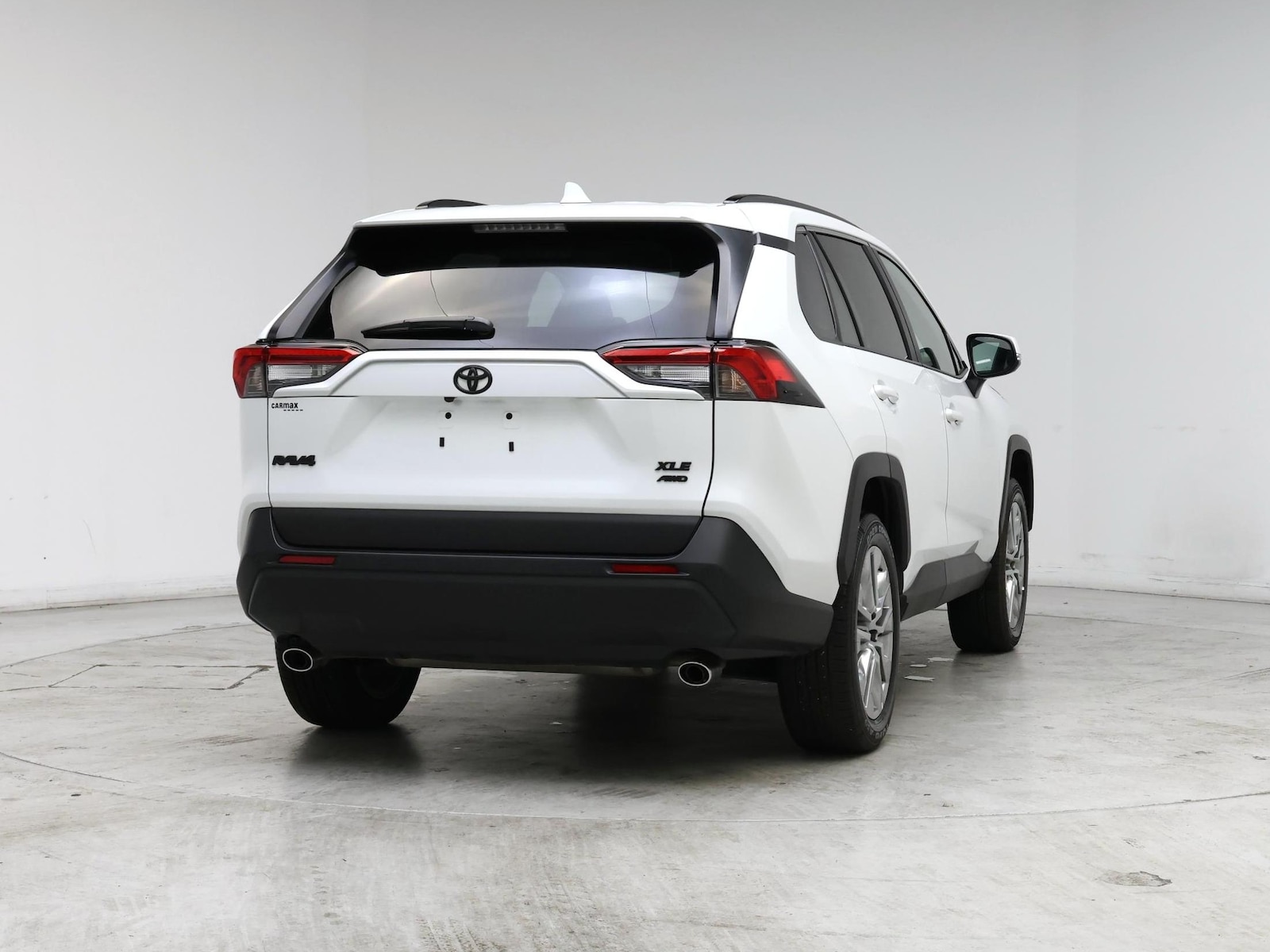 2025 Toyota RAV4 XLE Premium - Photo 9