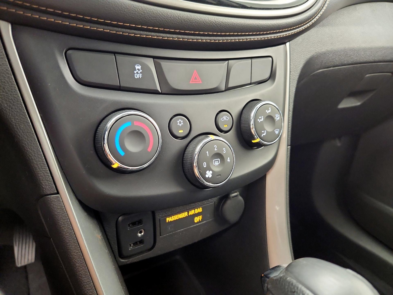 2018 Chevrolet Trax LS - Photo 17