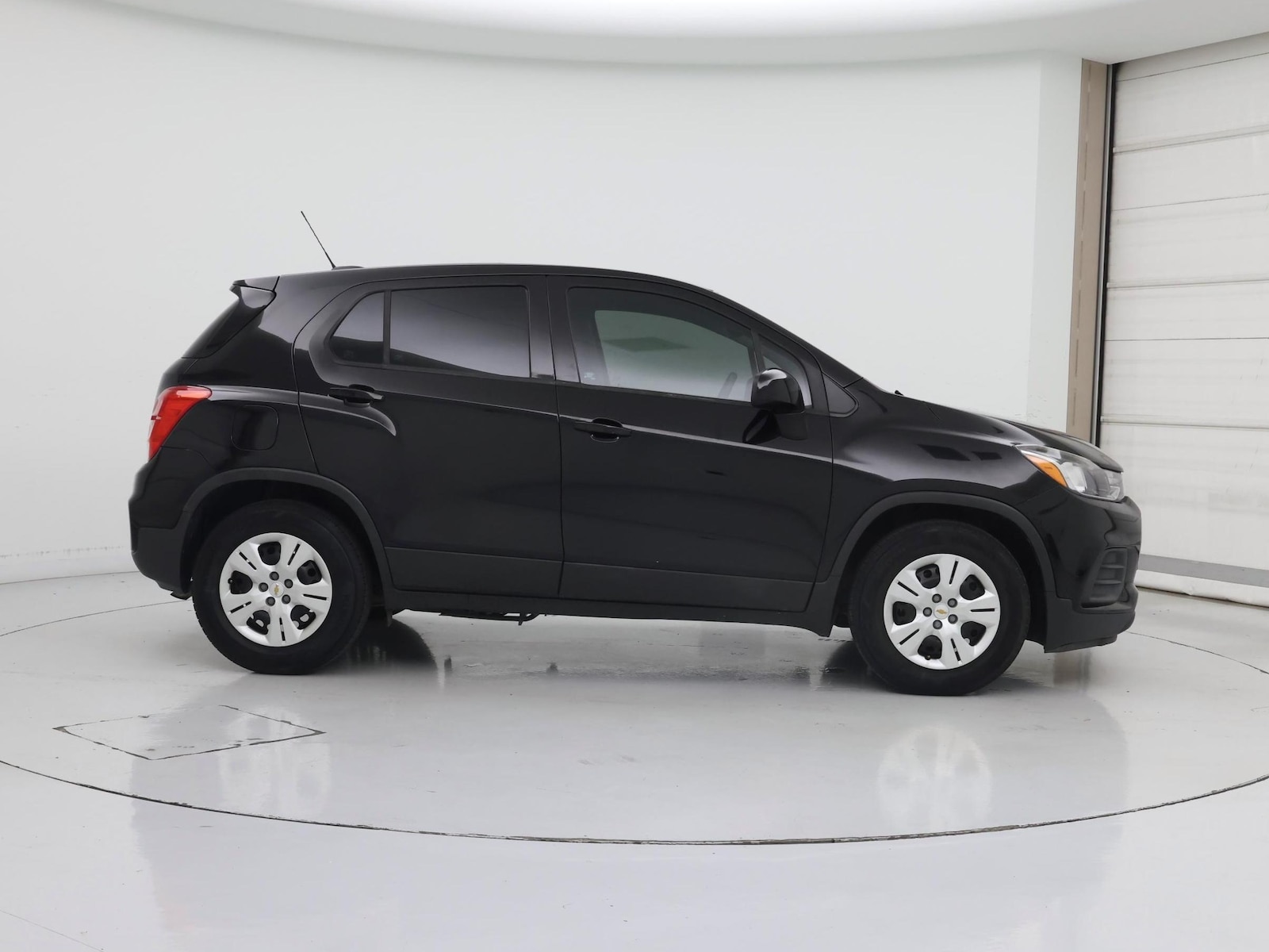 2018 Chevrolet Trax LS - Photo 8