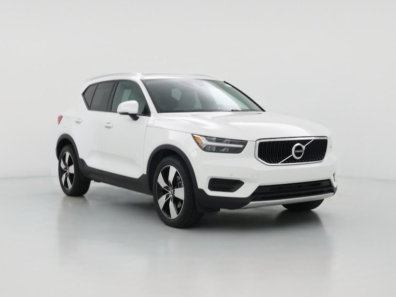 2020 Volvo XC40 T5 Momentum