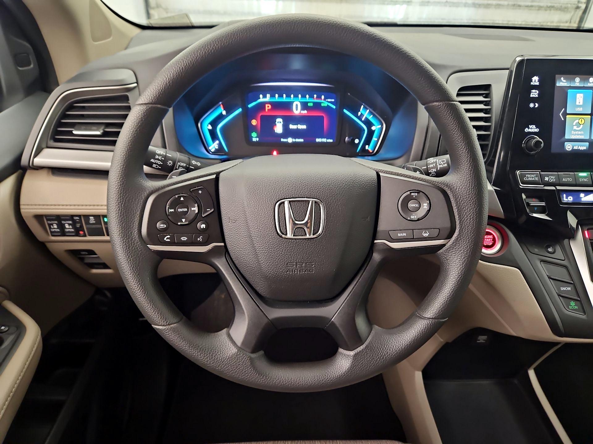 Thumbnail: 2018 Honda Odyssey - 10